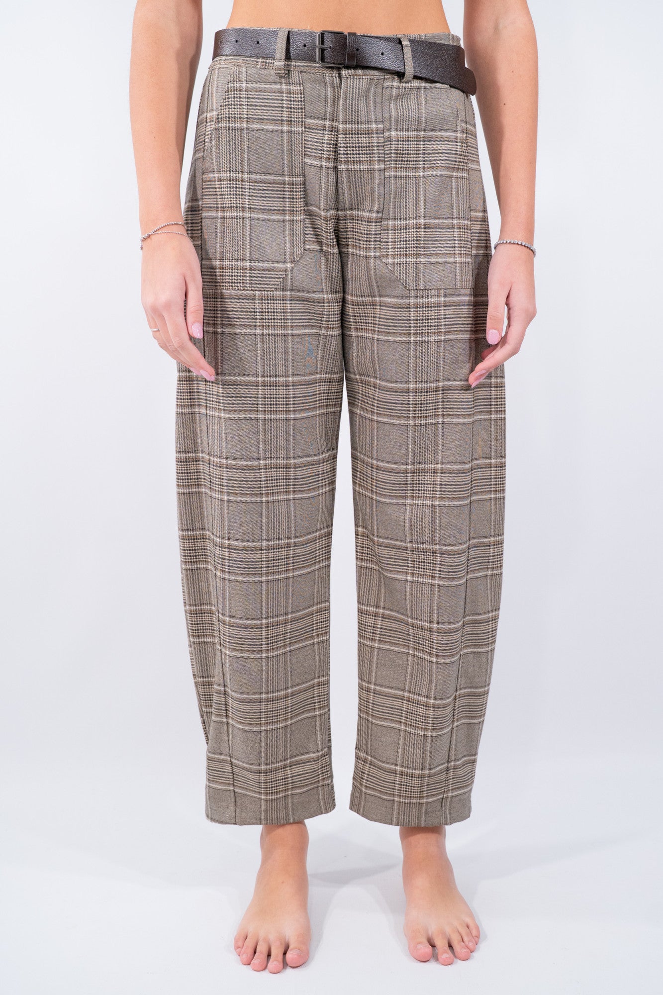 Pantalone ovetto a quadro in mano lana accessoriato con cintura