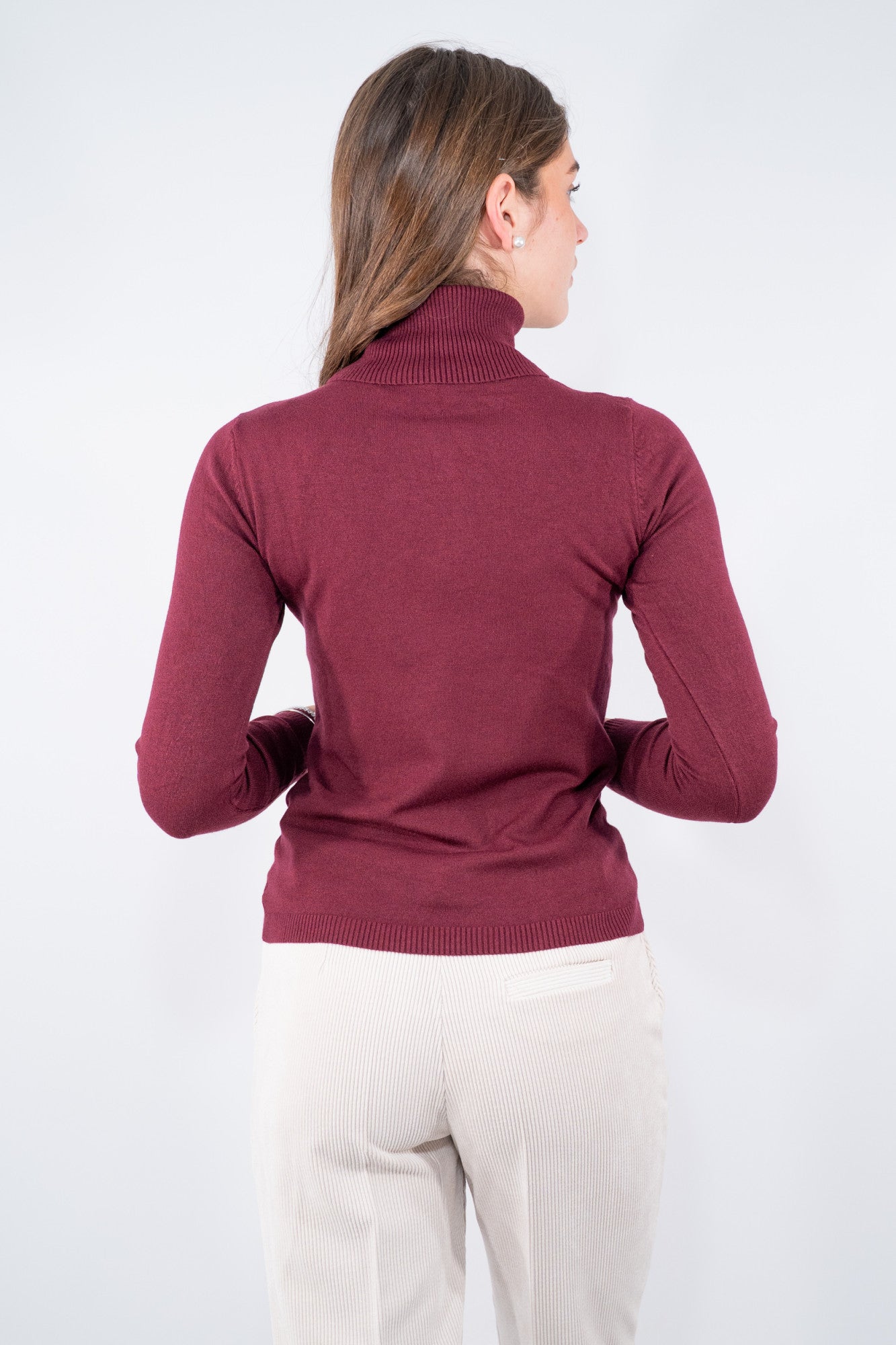 Maglia dolcevita rasata