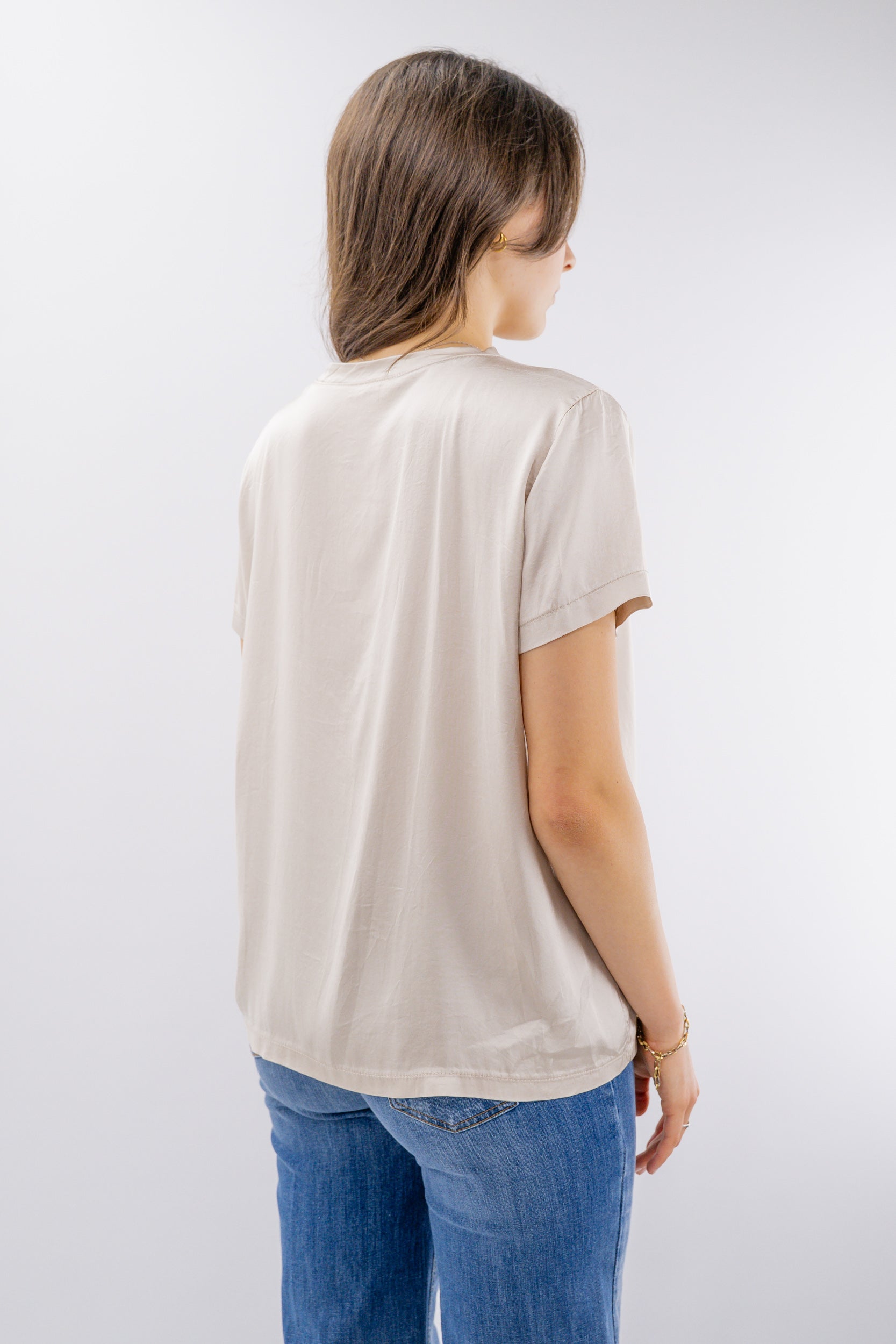 Blusa in viscosa satinata linea fluida