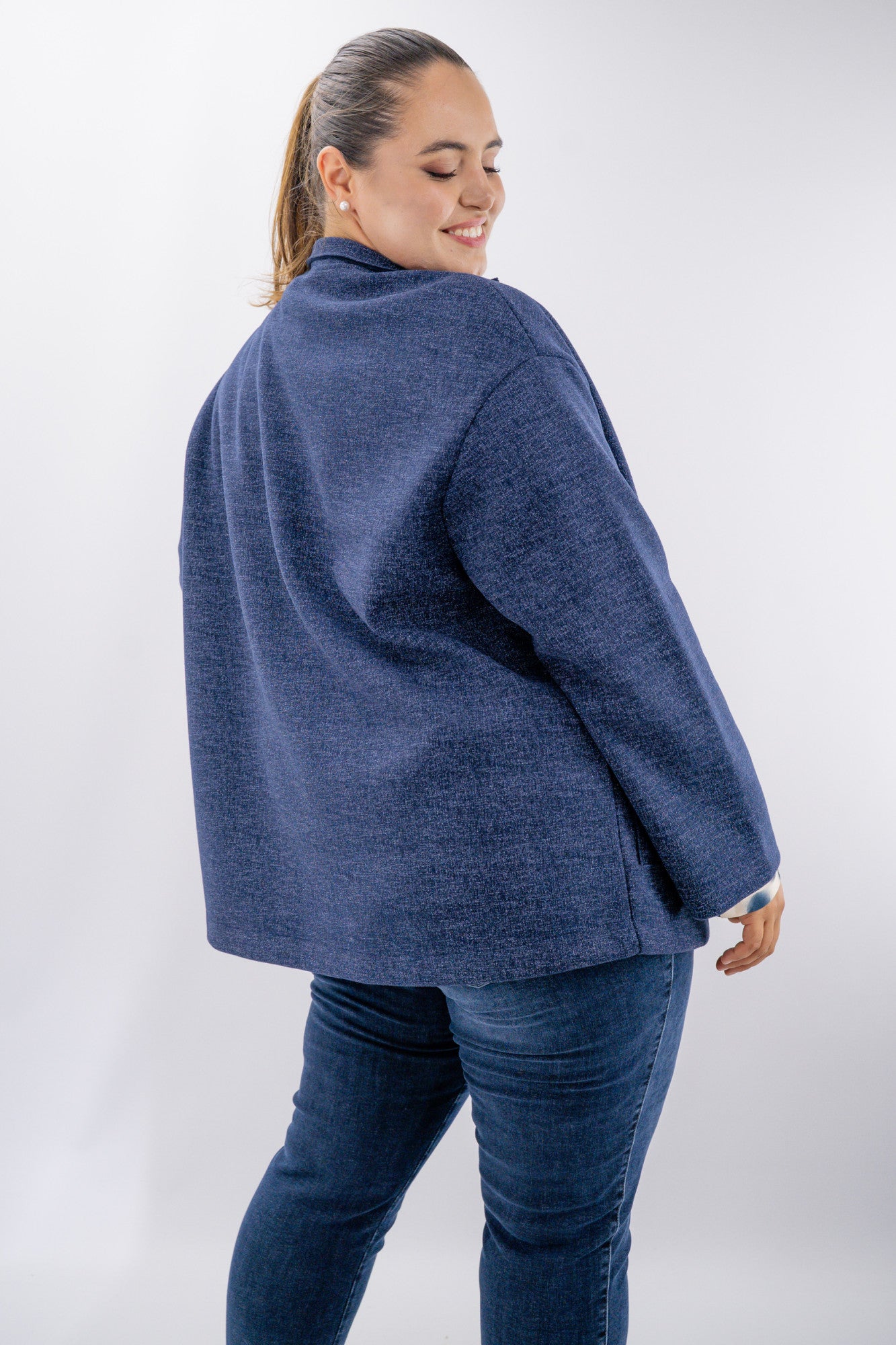 Cappottino a microtrama con maxi tasche e rever