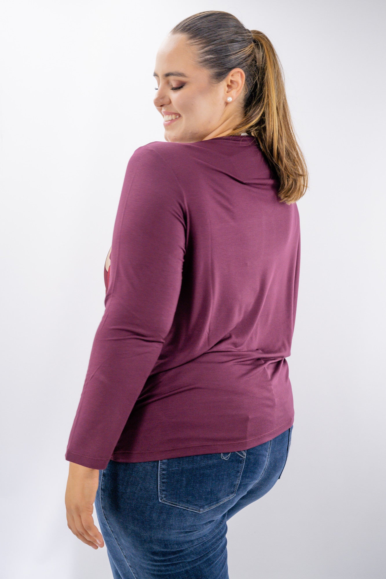 Scollo a V oversize con fantasia astratta