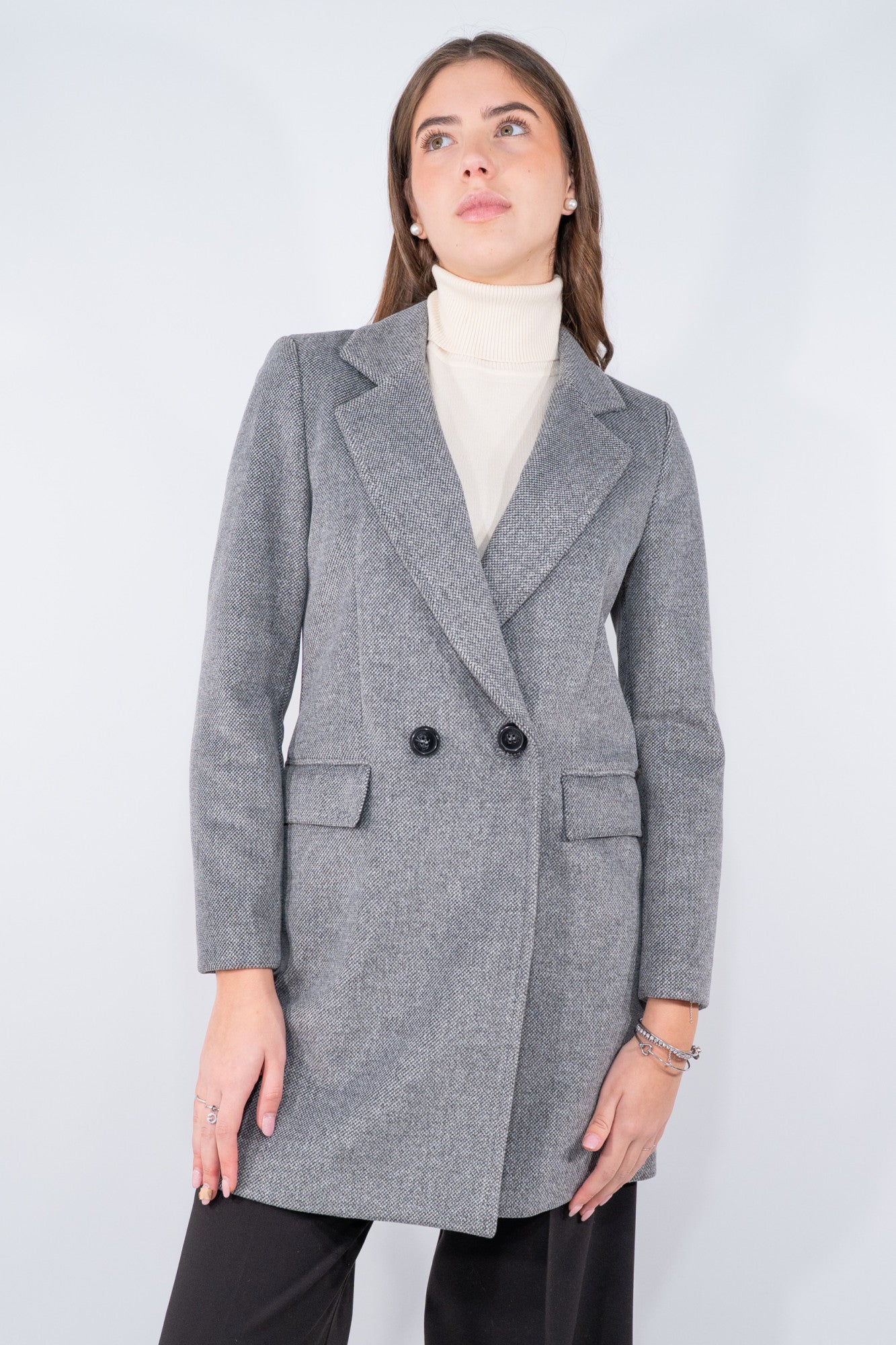 Cappotto sartoriale con revers classico