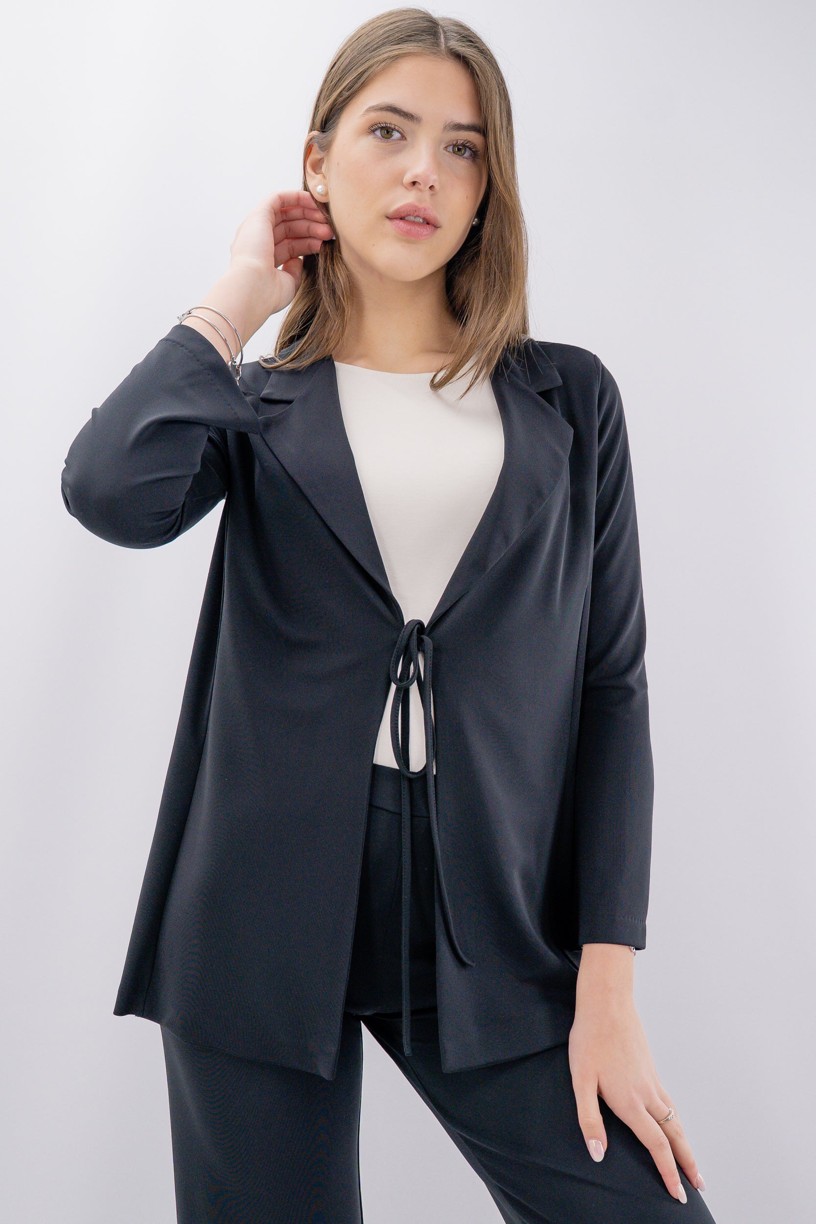Blazer fluido con chiusura allacciata