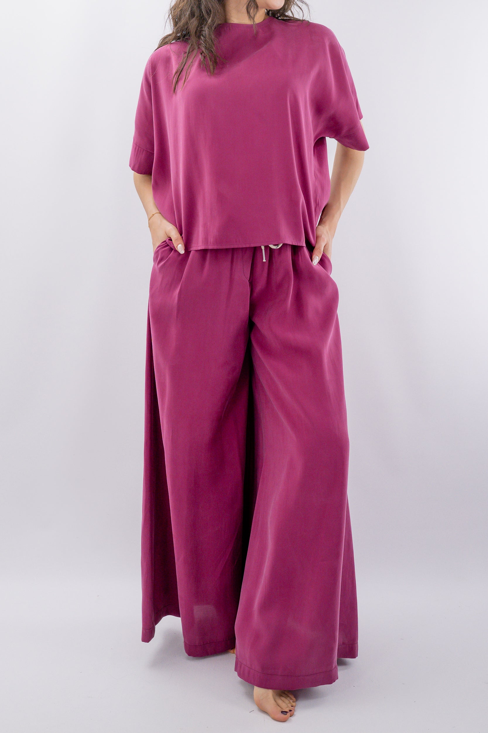 Set coordinato: blusa e pantalone fluidi in misto modal
