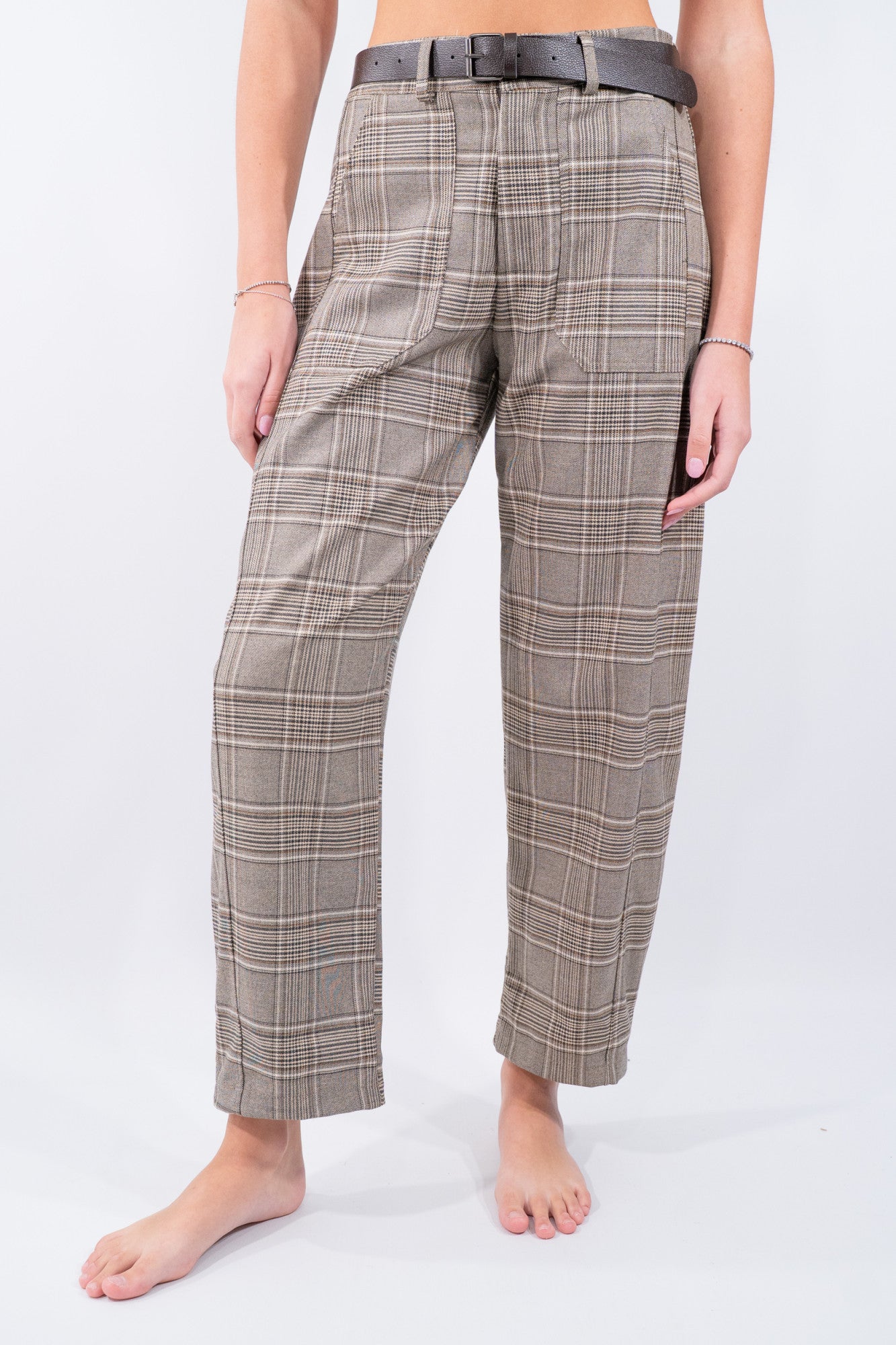 Pantalone ovetto a quadro in mano lana accessoriato con cintura