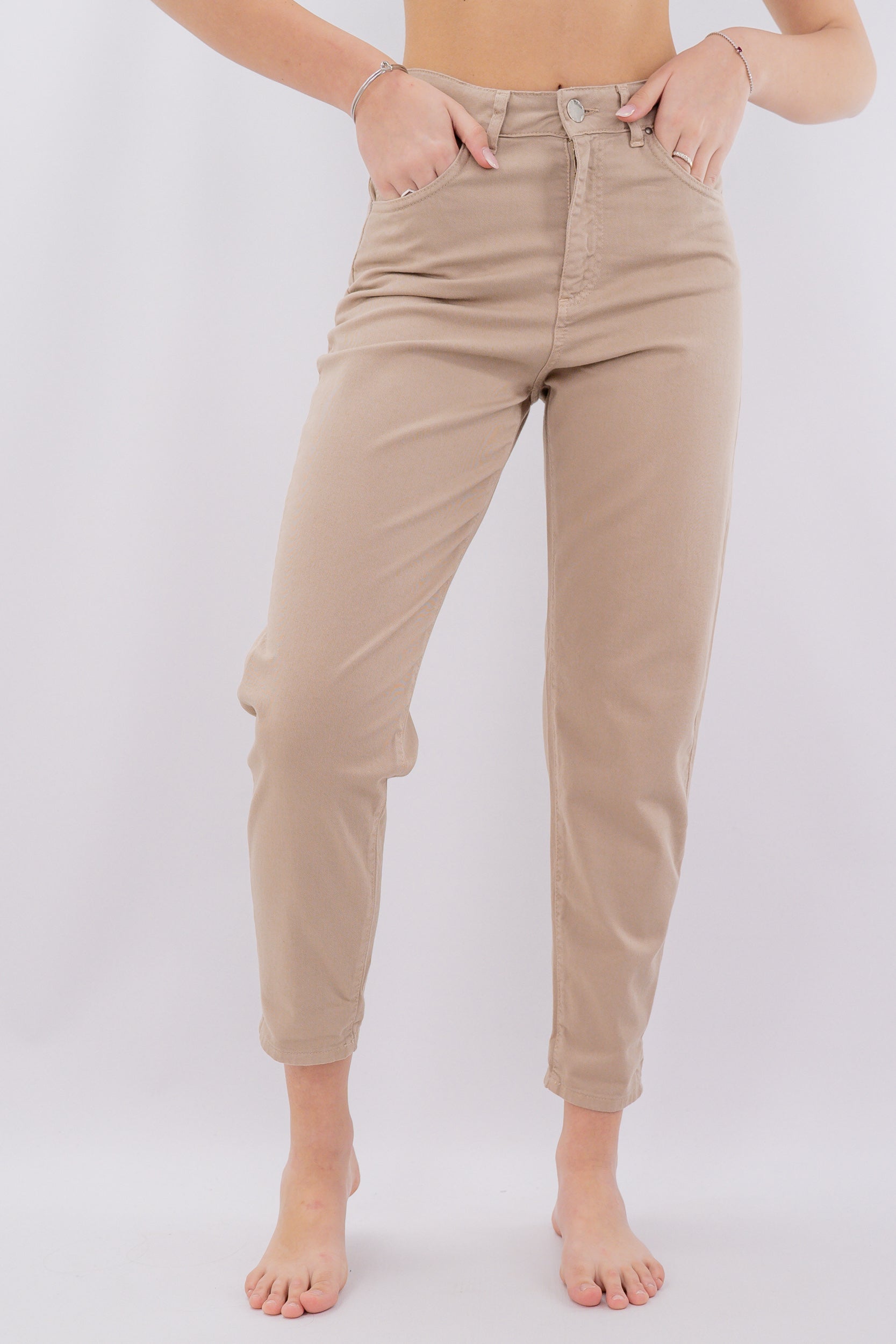 Pantalone carrot fit High waist