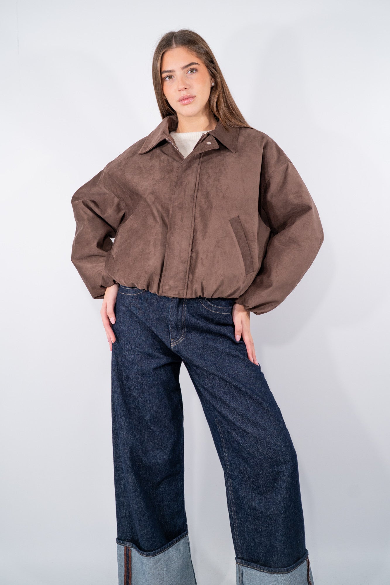 Giubbotto corto effetto scamosciato con zip frontale