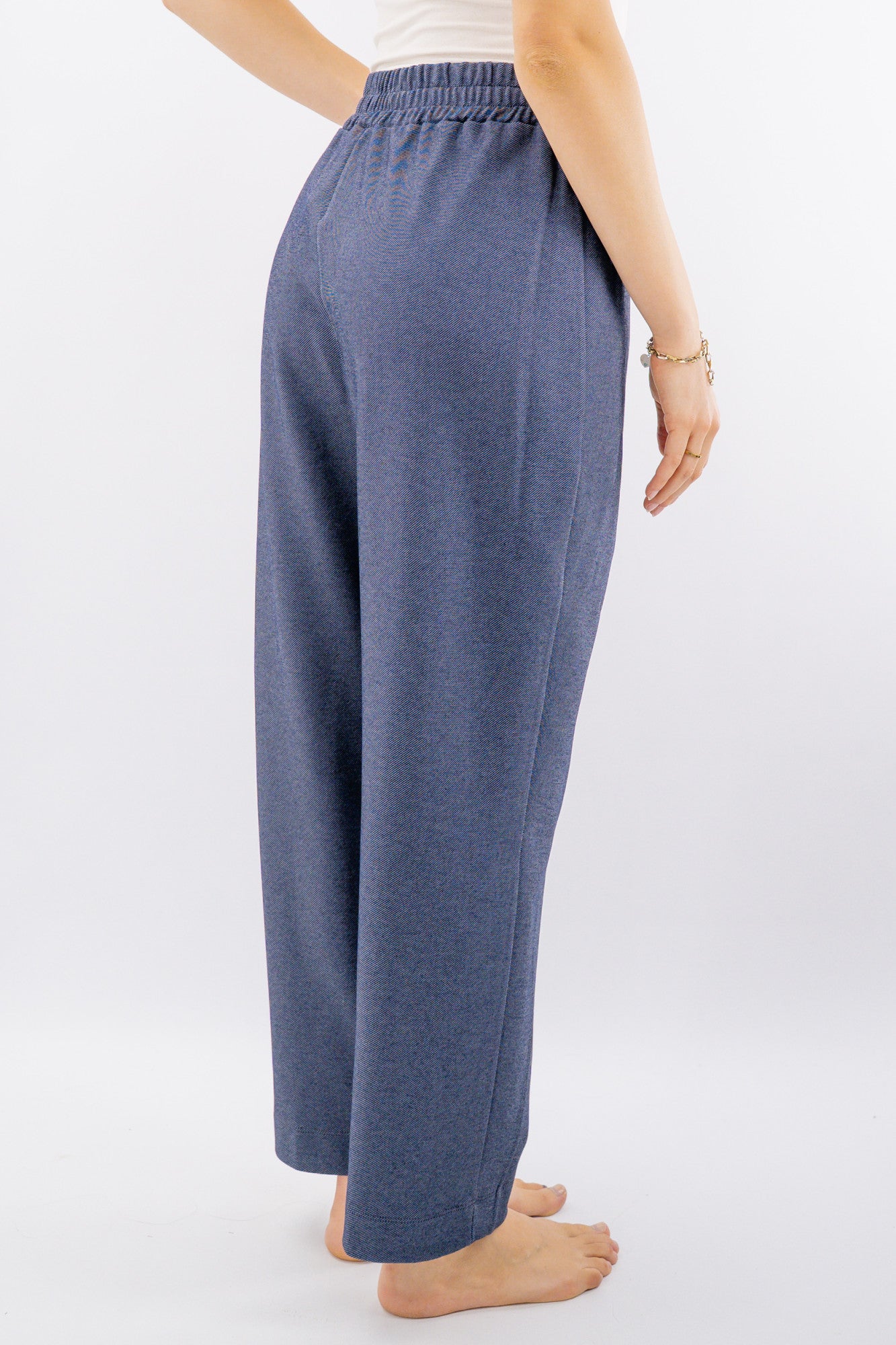 Pantalone ad ovetto in punto milano diagonale
