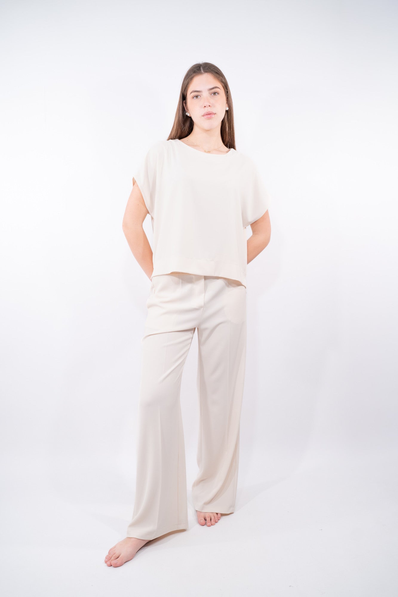 COLOR::BEIGE::1