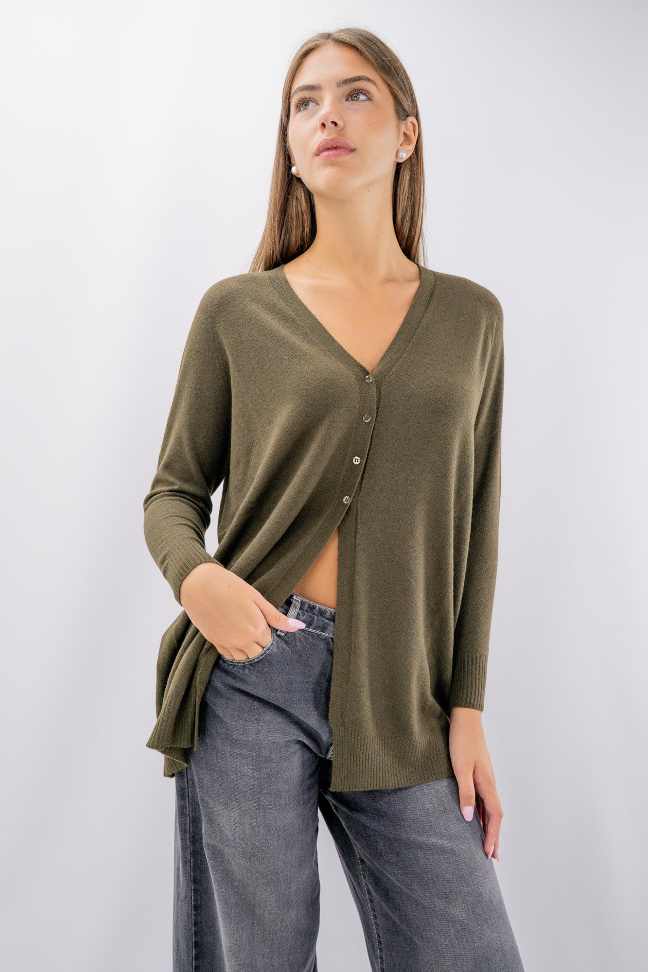 Cardigan lungo con bottoncini