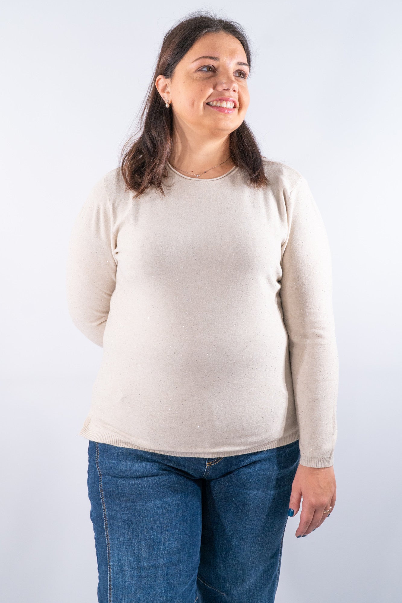 Girocollo con micro paillettes all over