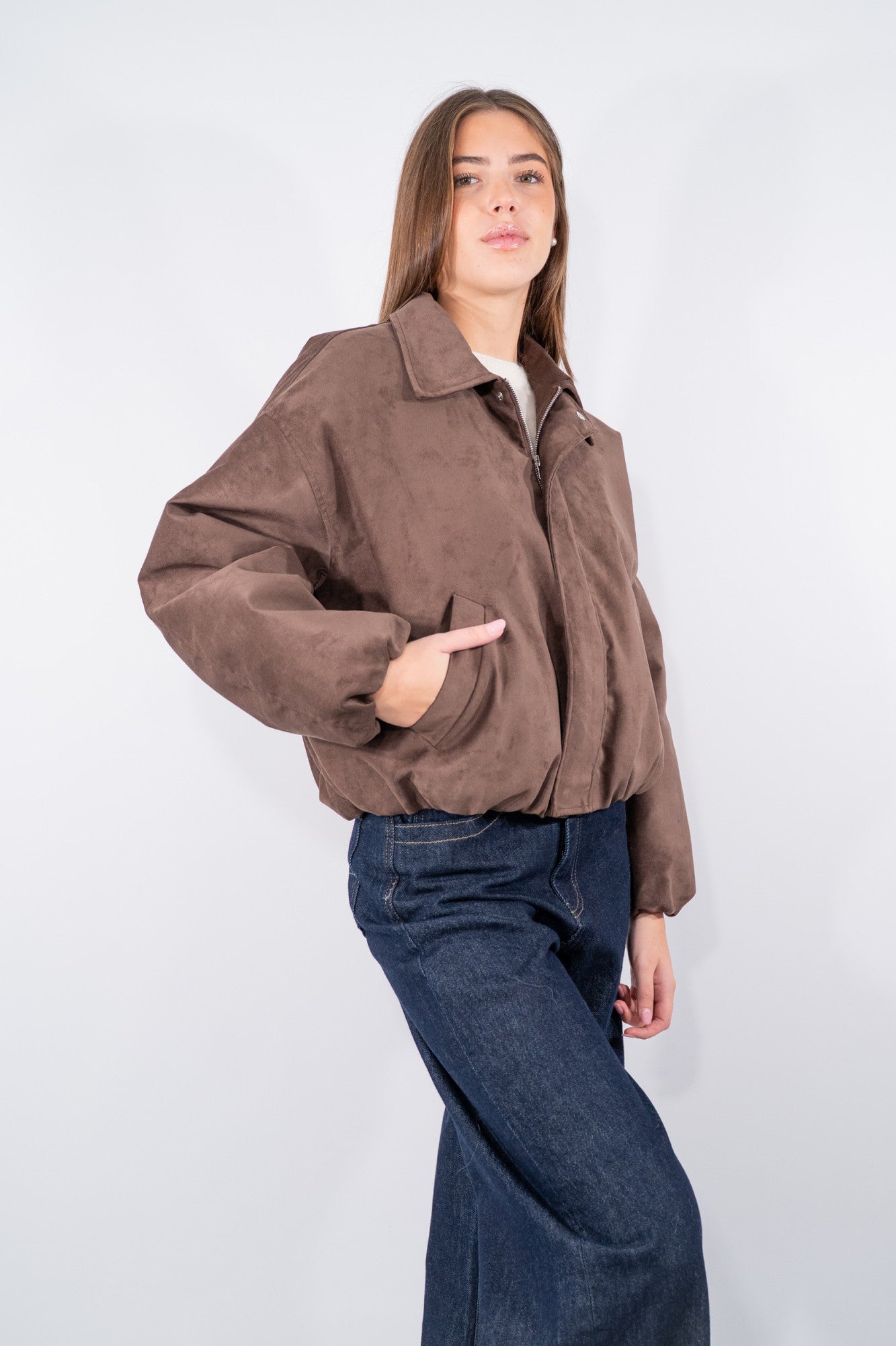 Giubbotto corto effetto scamosciato con zip frontale