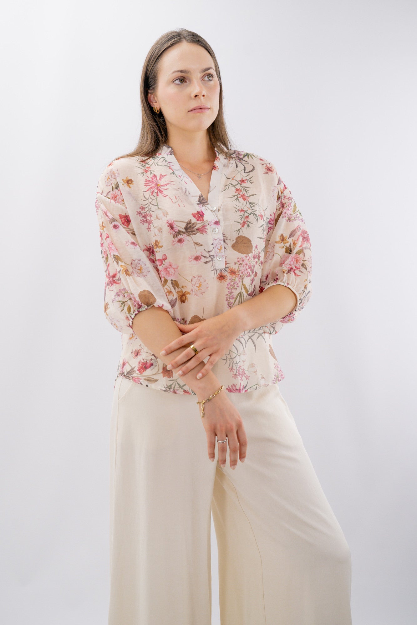 Blusa in fantasia floreale