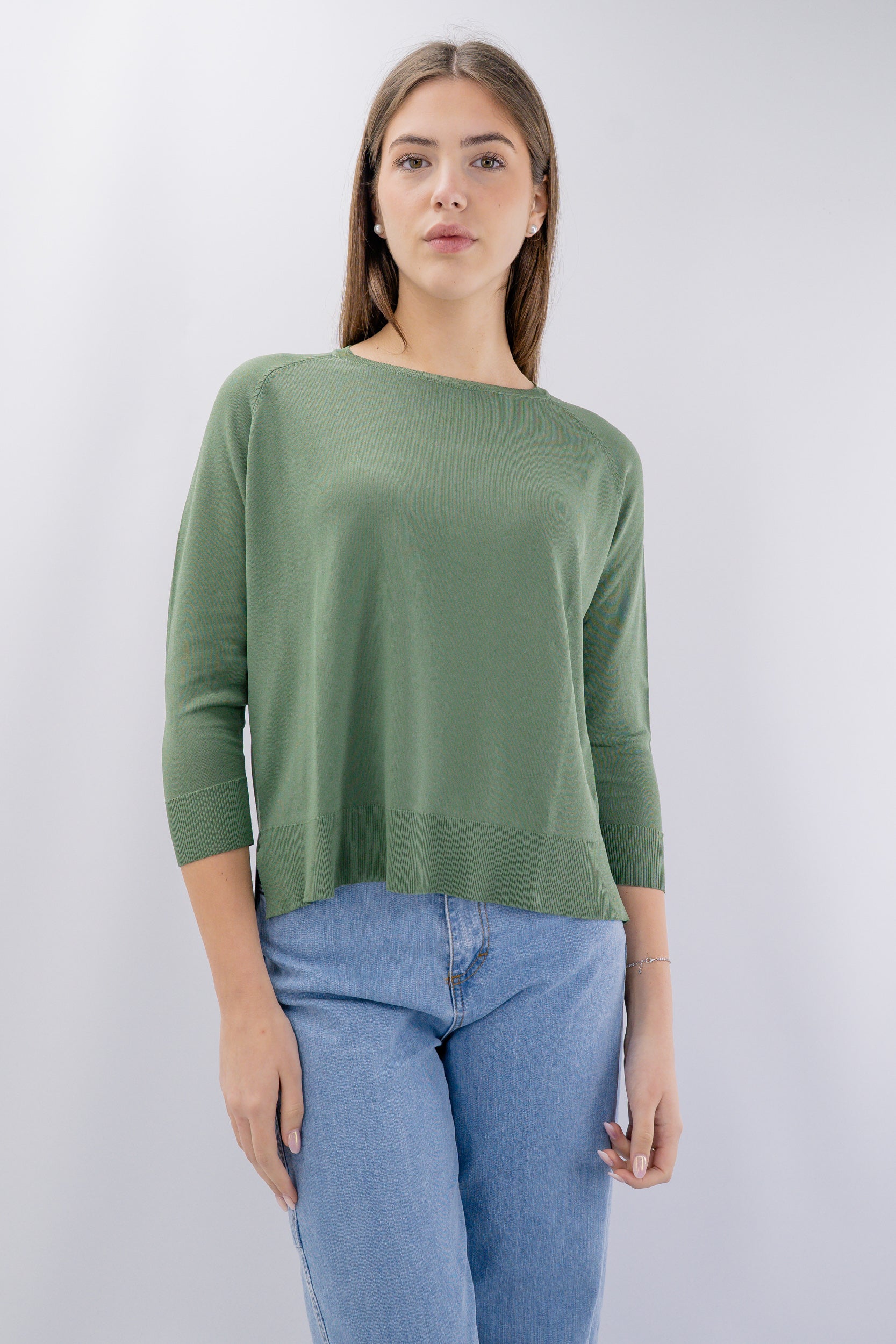 Maglia girocollo in viscosa con manica raglan