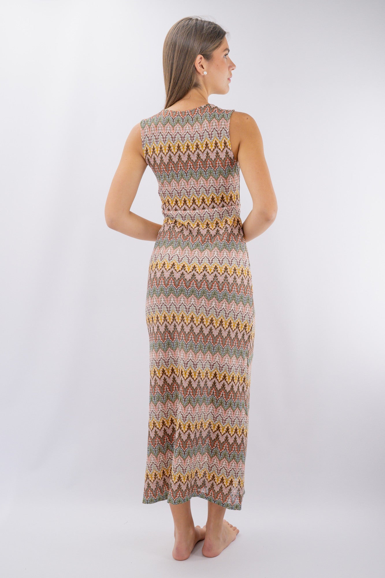 Abito lungo fantasia geometrica multicolor con nodo