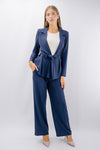 Tailleur con blazer con cintura