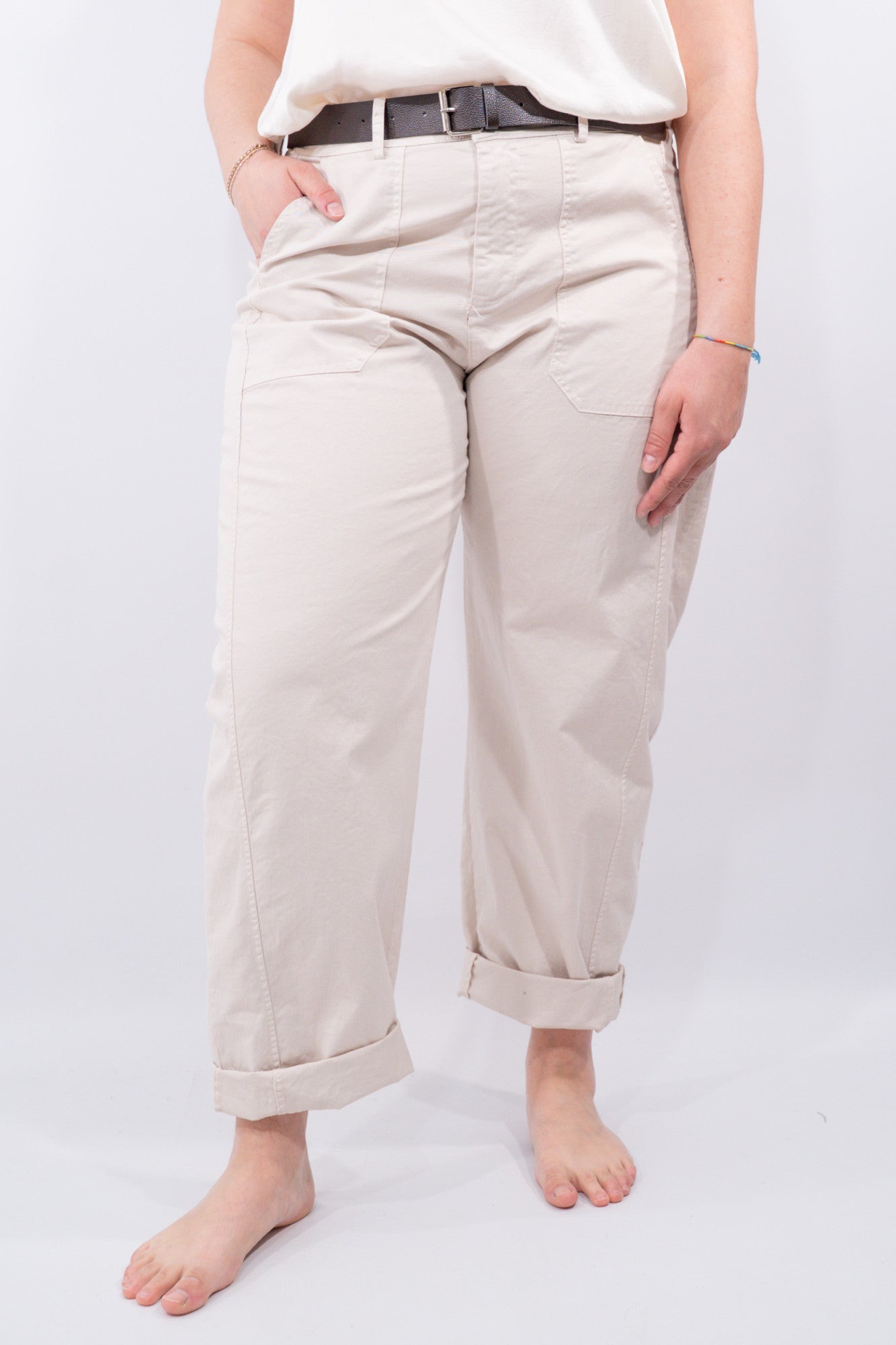 COLOR::BEIGE::2