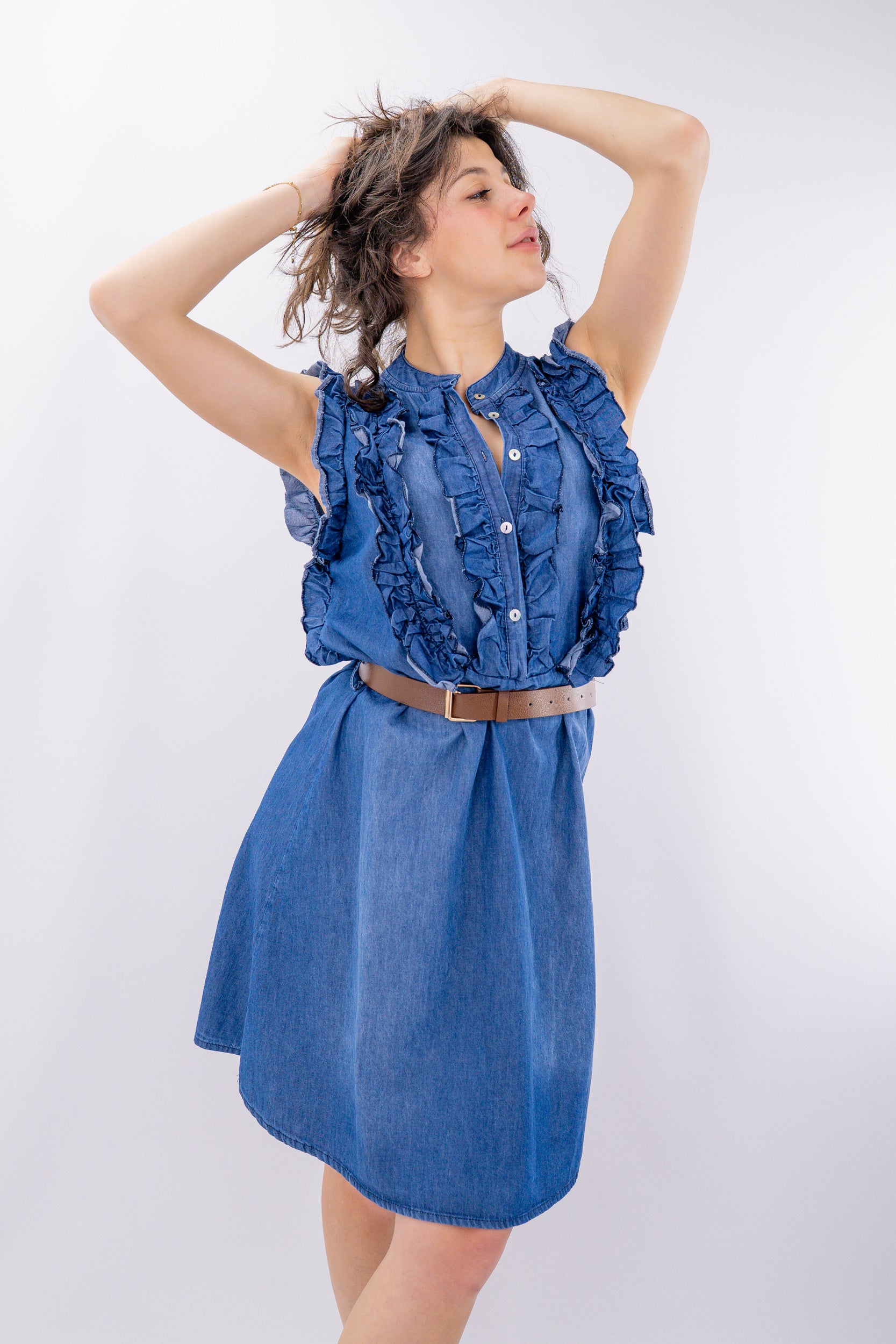 Abito corto in chambray di jeans con rouches frontali