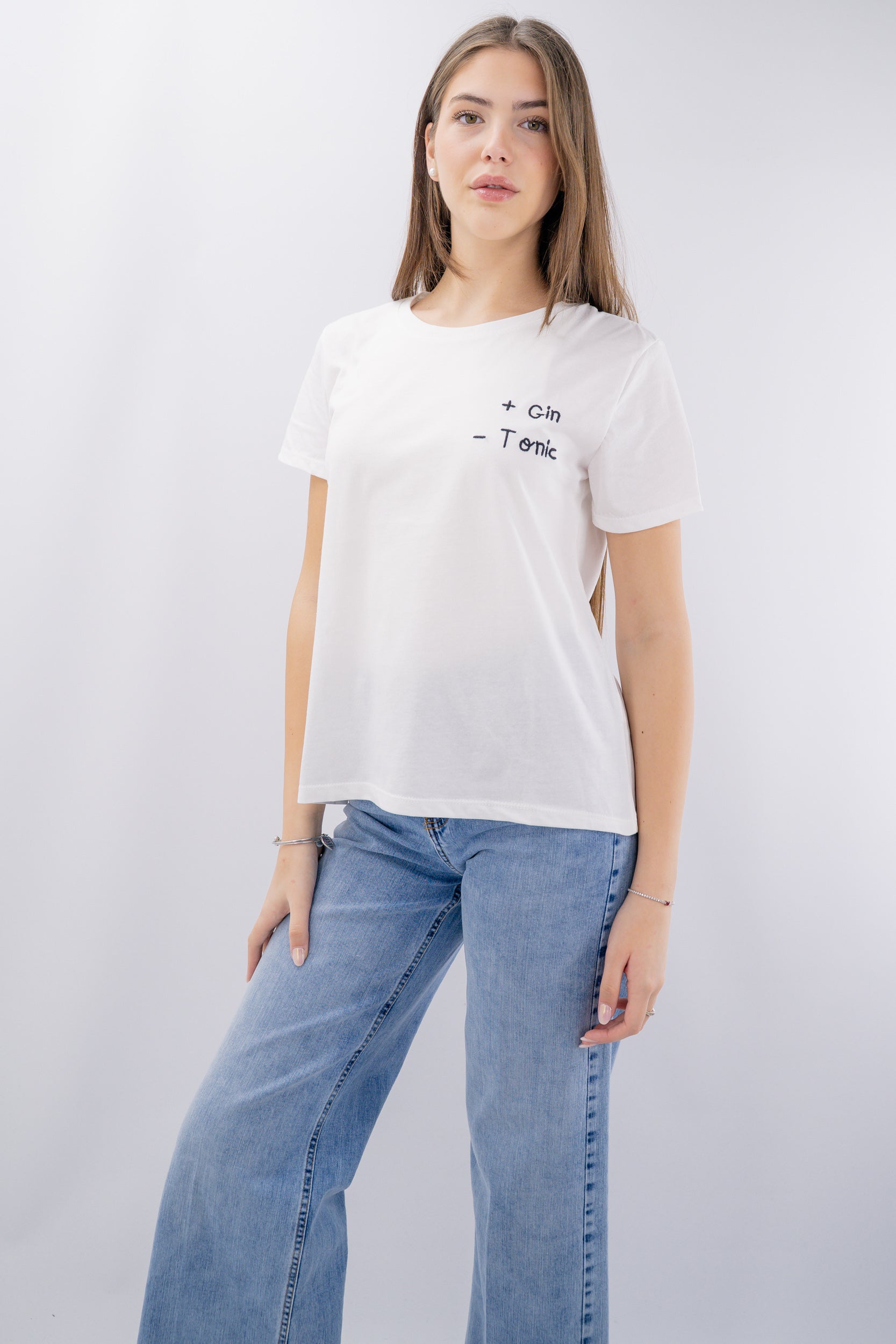 T-shirt con ricamo Gin Tonic