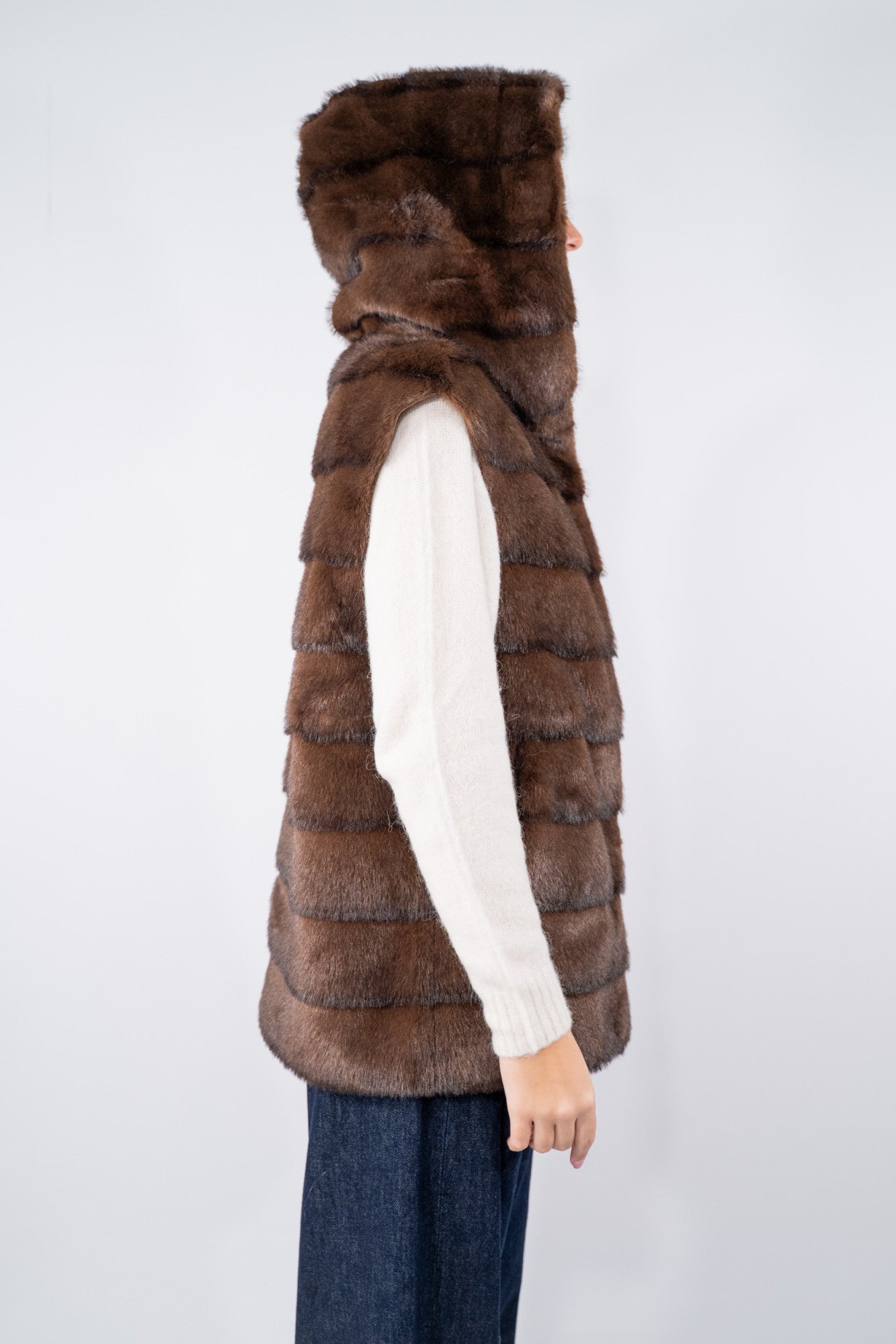 Gilet eco-pelliccia con cappuccio