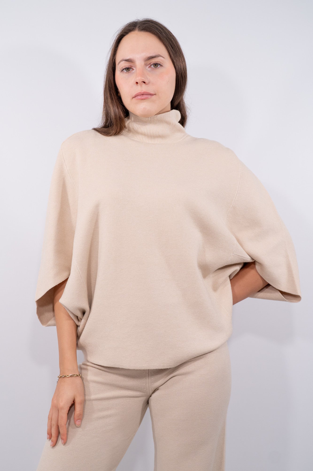 COLOR::CREMA::1