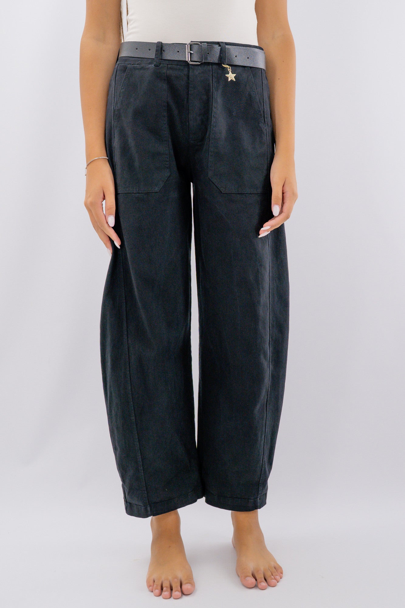 Pantalone ovetto con tasca marsupio