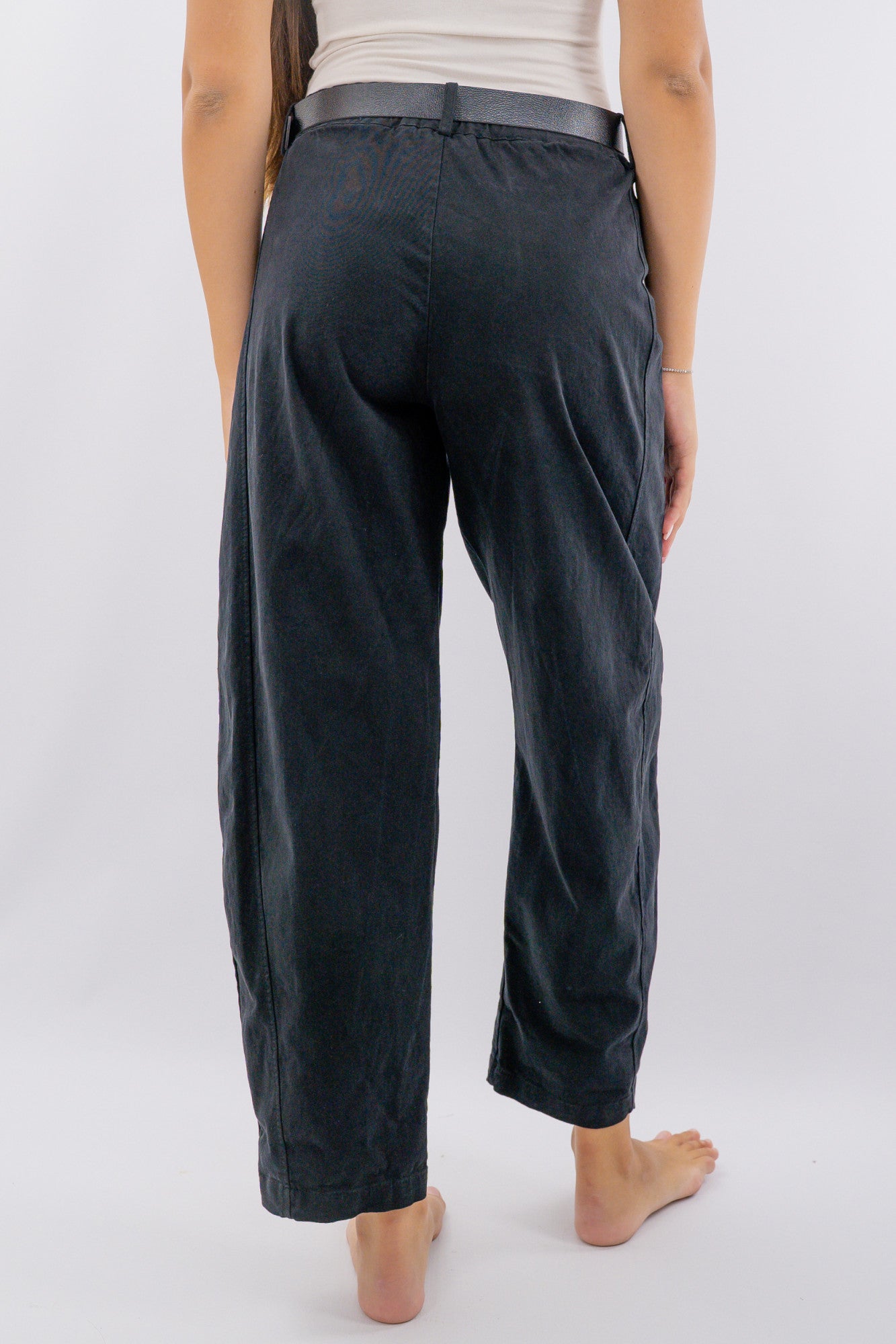 Pantalone ovetto con tasca marsupio