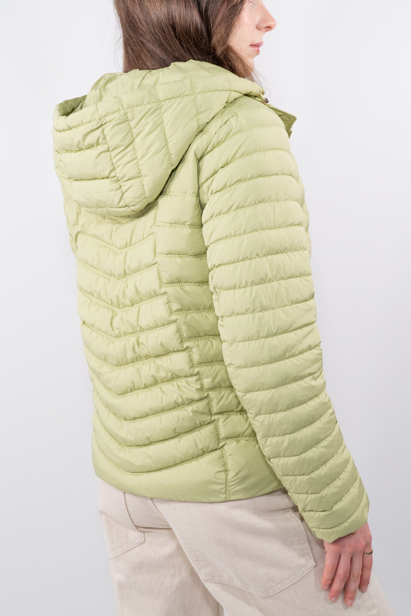 COLOR::KIWI::6