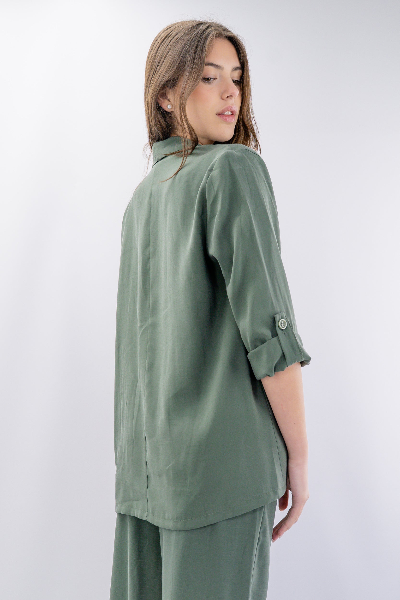 Blazer aperto fluido con maniche risvoltabili
