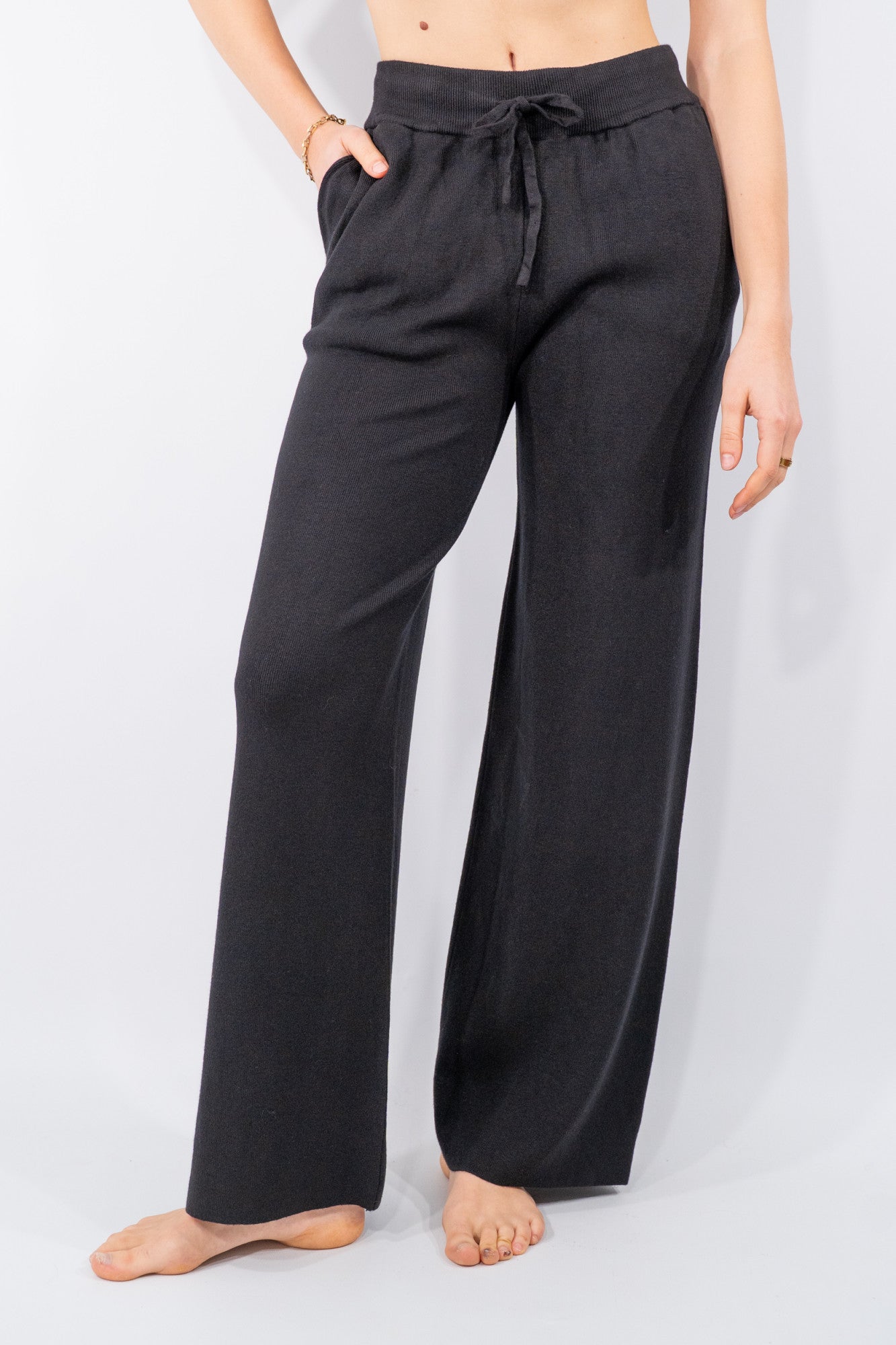 Pantalone palazzo in maglia con coulisse