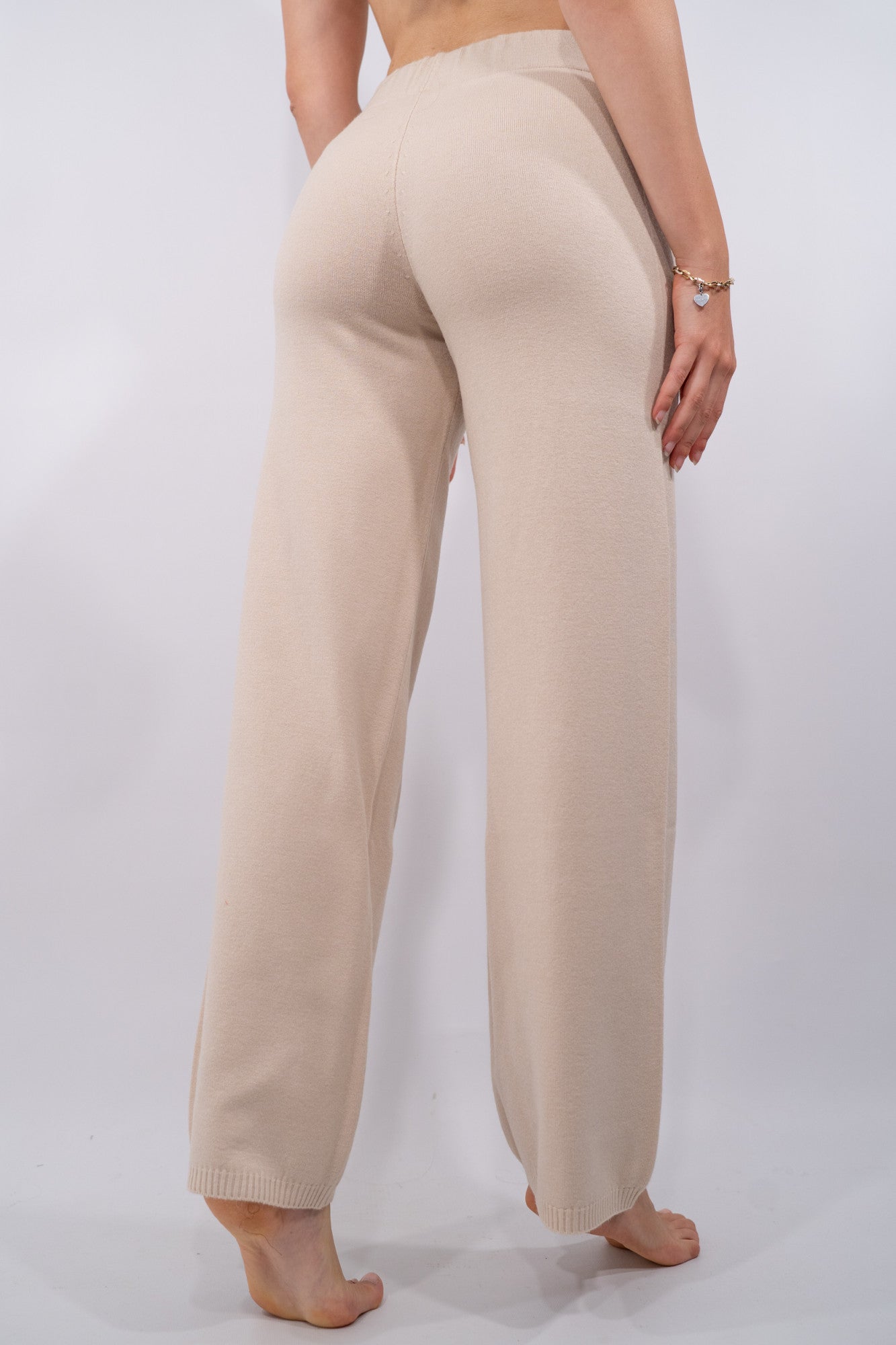 COLOR::CREMA::3