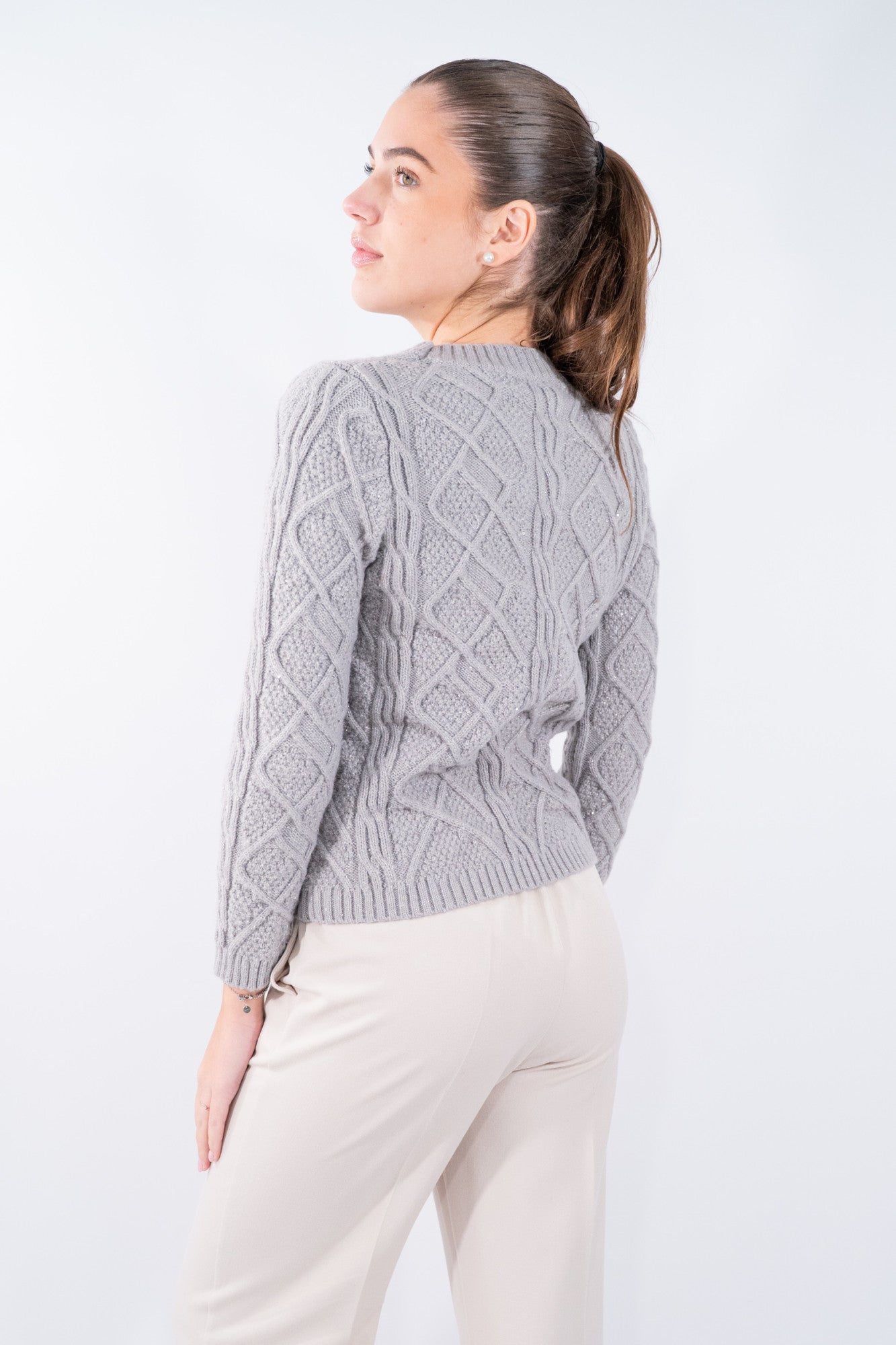 Maglione fisherman con lavorazione trecce