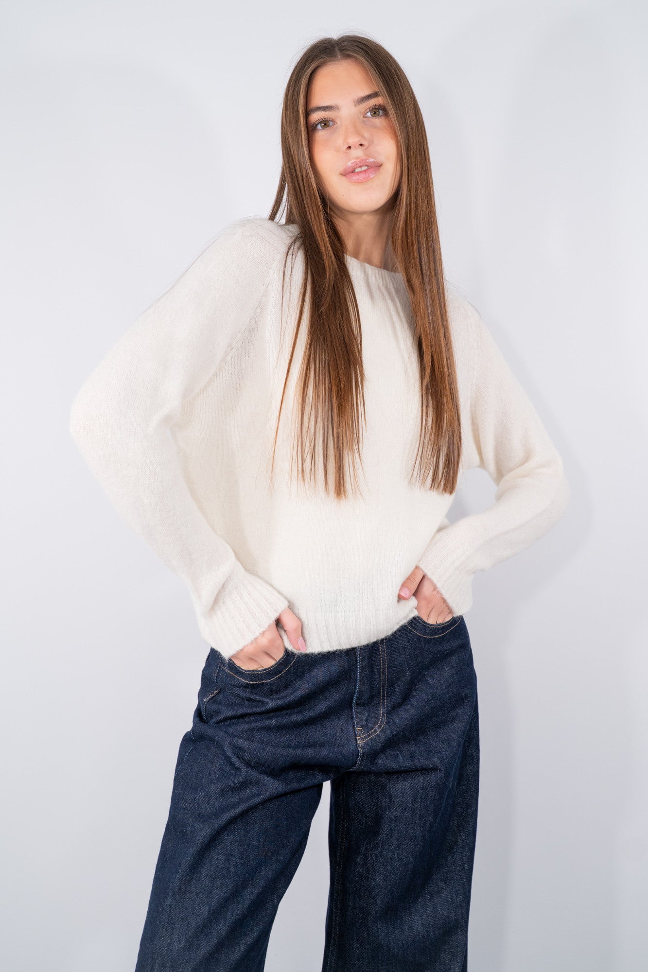 Maglia girocollo soffice in filato pregiato caldo