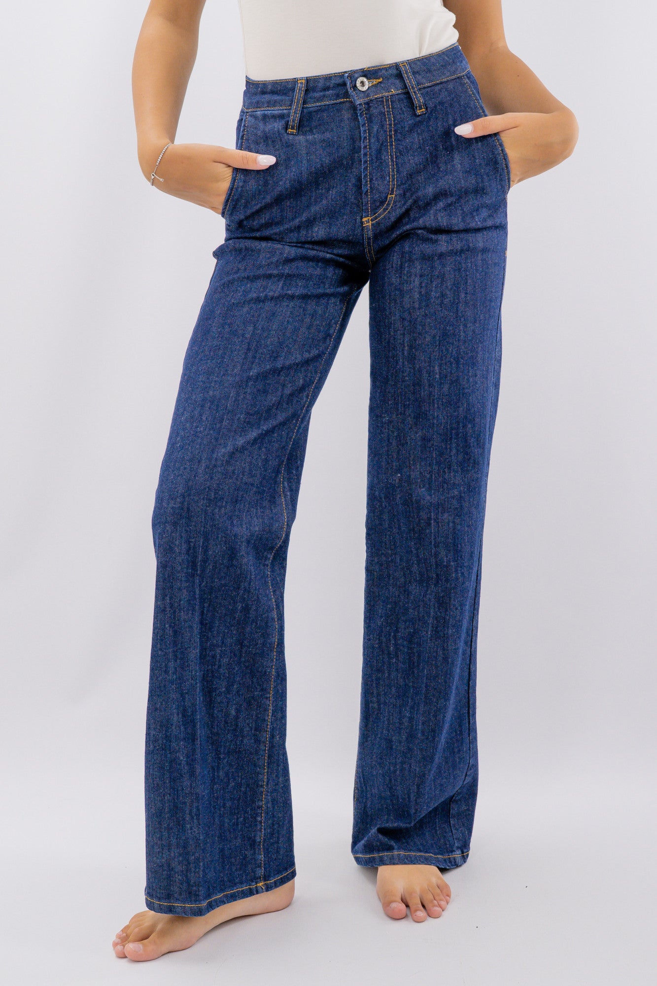 Jeans palazzo  con tasca a filo