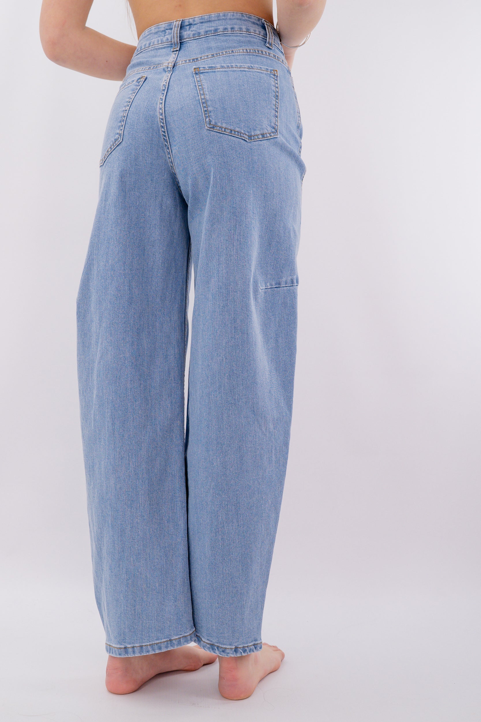 Jeans Balloon con impuntura al ginocchio