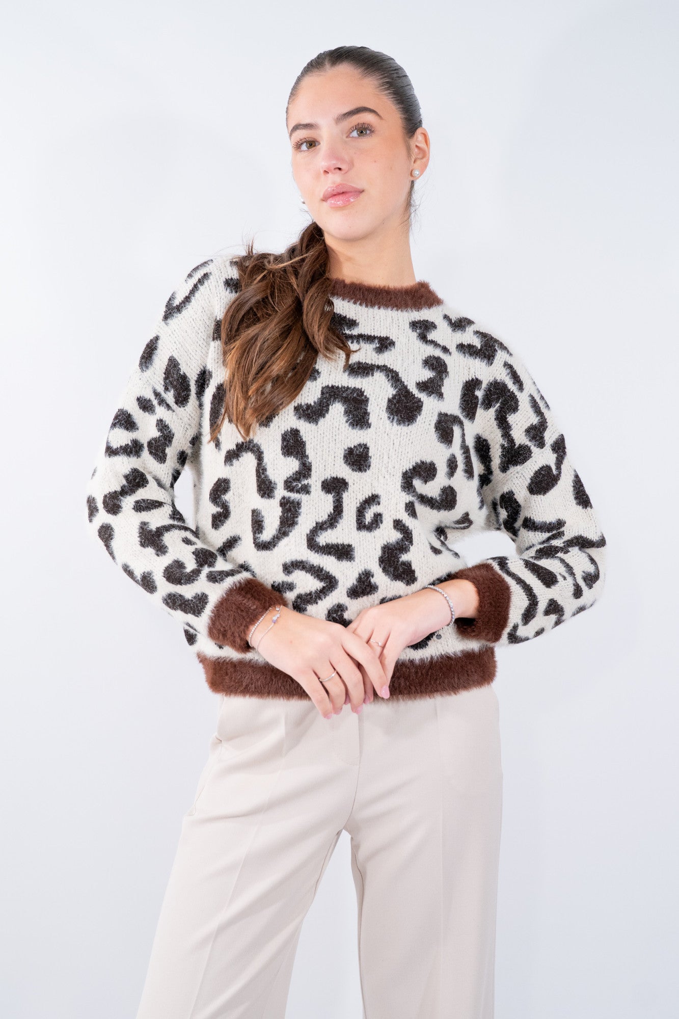 Maglione jacquard animalier in misto lana