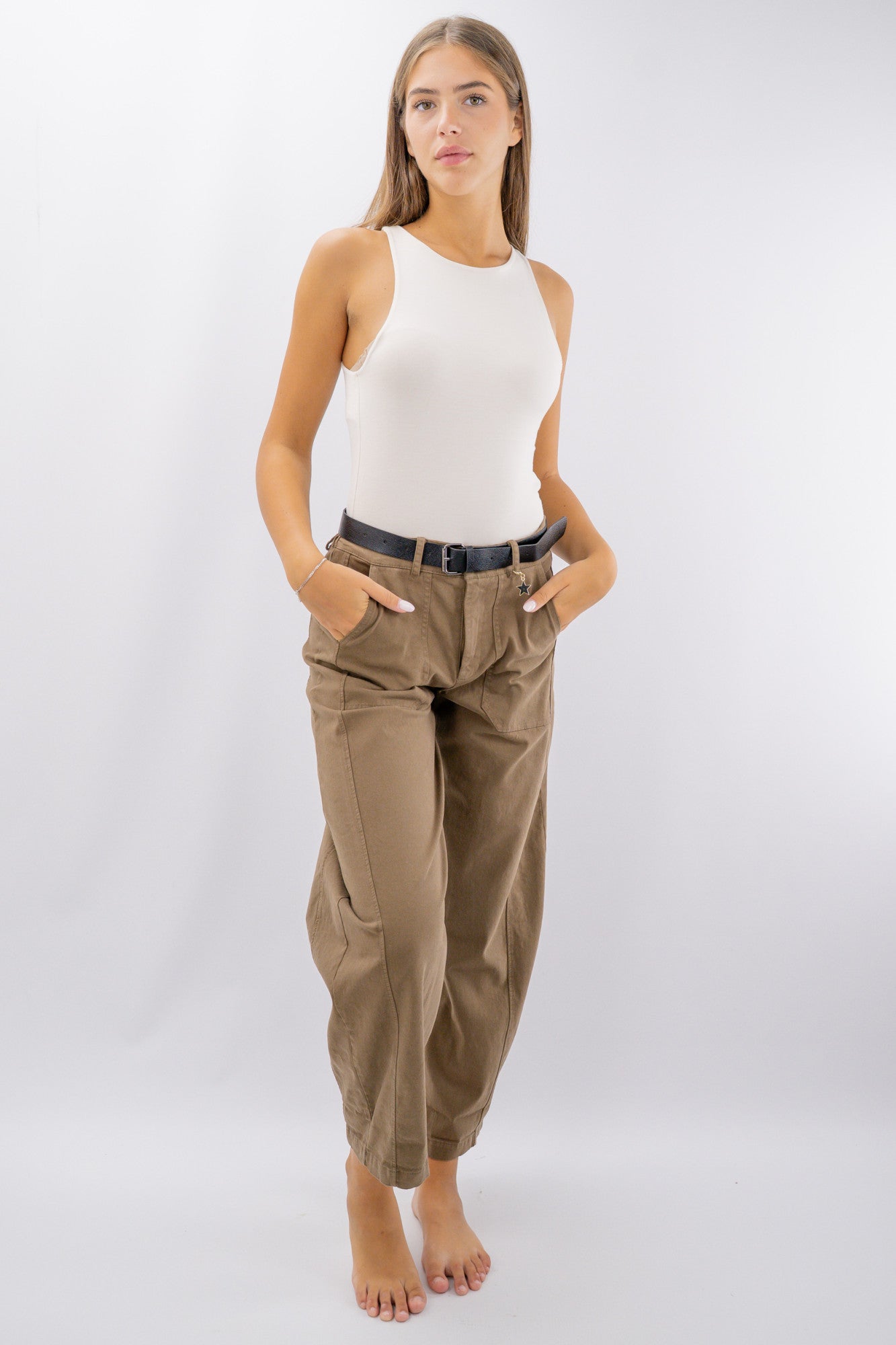 Pantalone ovetto con tasca marsupio