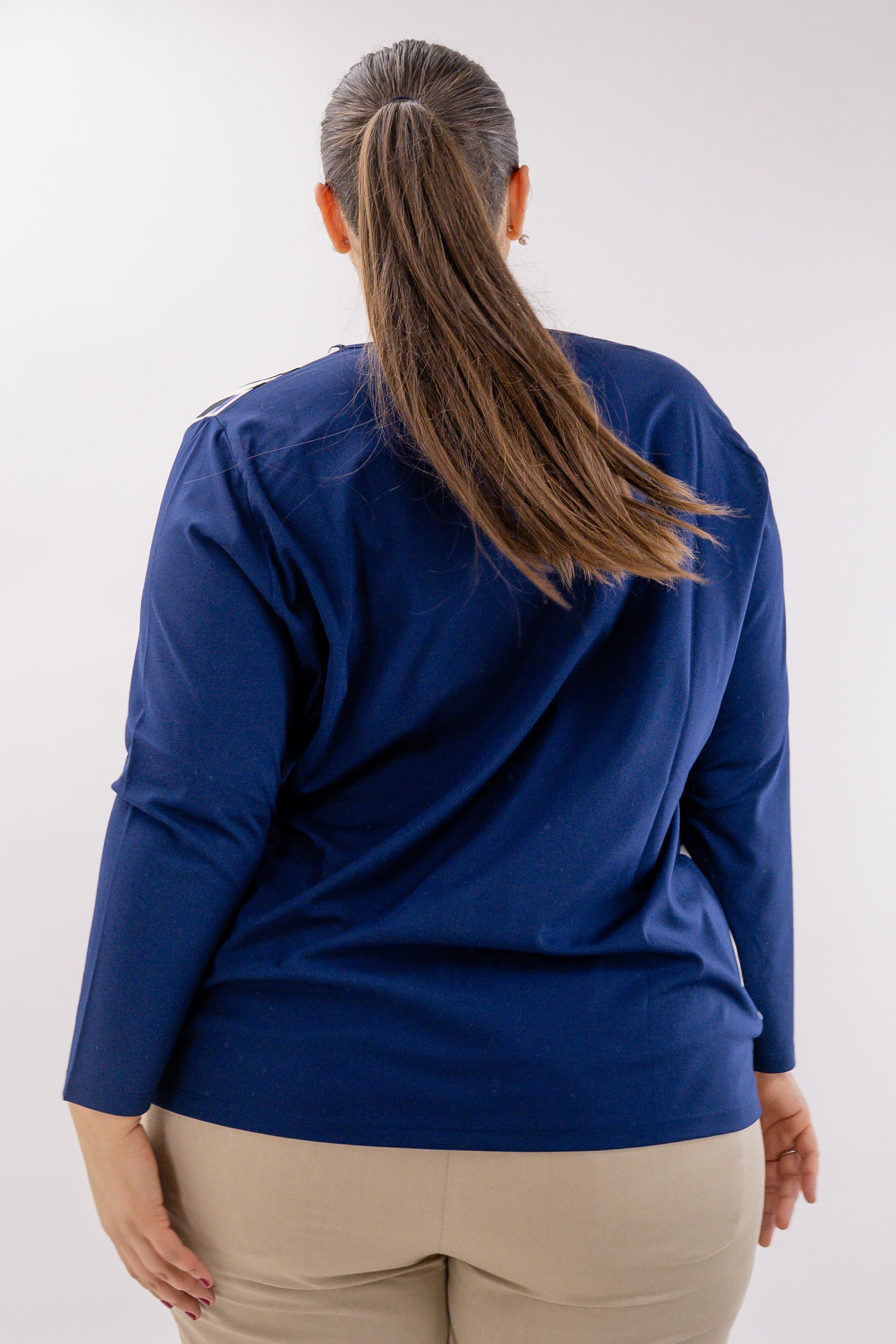 Blusa oversize in fantasia con parte posteriore elasticizzata