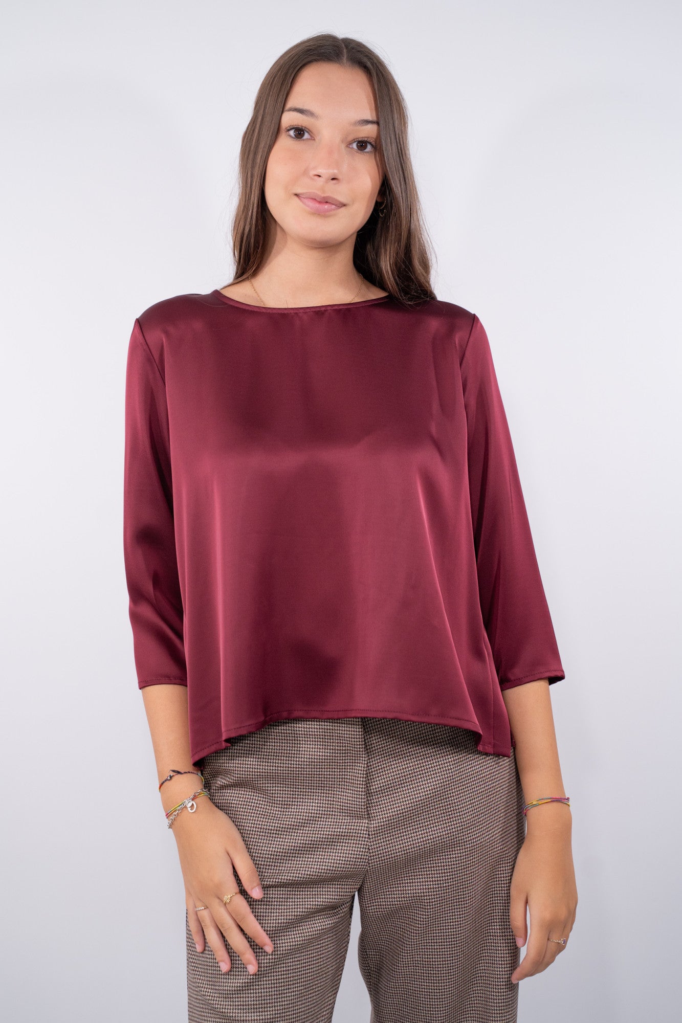 COLOR::BORDEAUX::1