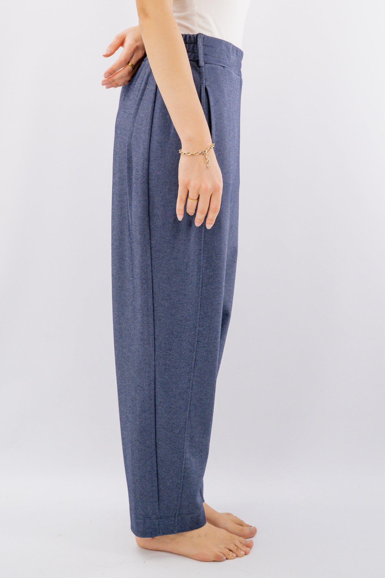 Pantalone ad ovetto in punto milano diagonale