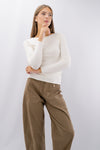 Maglia slim con scollo a barchetta