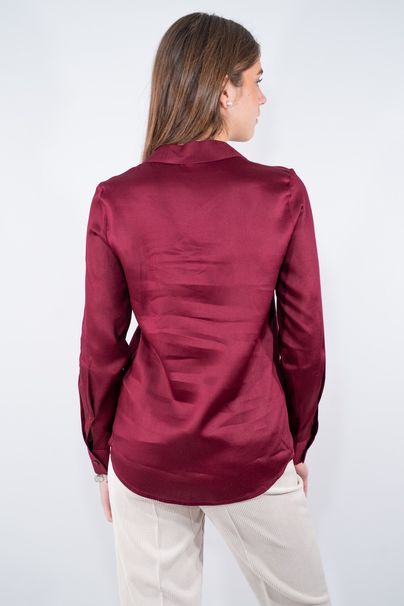 Camicia fluida effetto seta con colletto classico