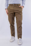 Pantalone elegante con pinces