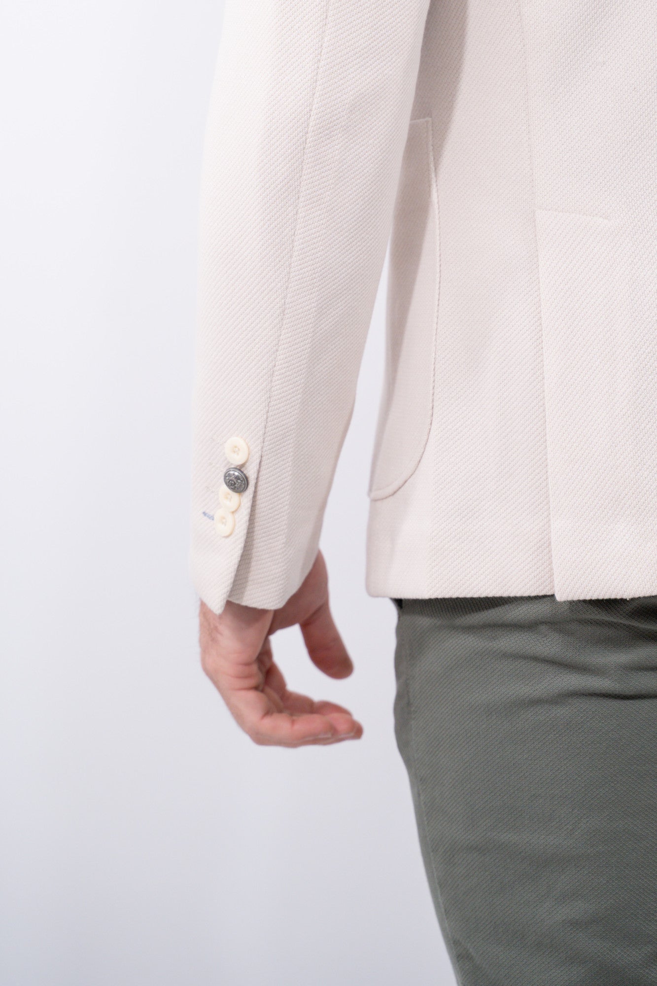 COLOR::BEIGE::4