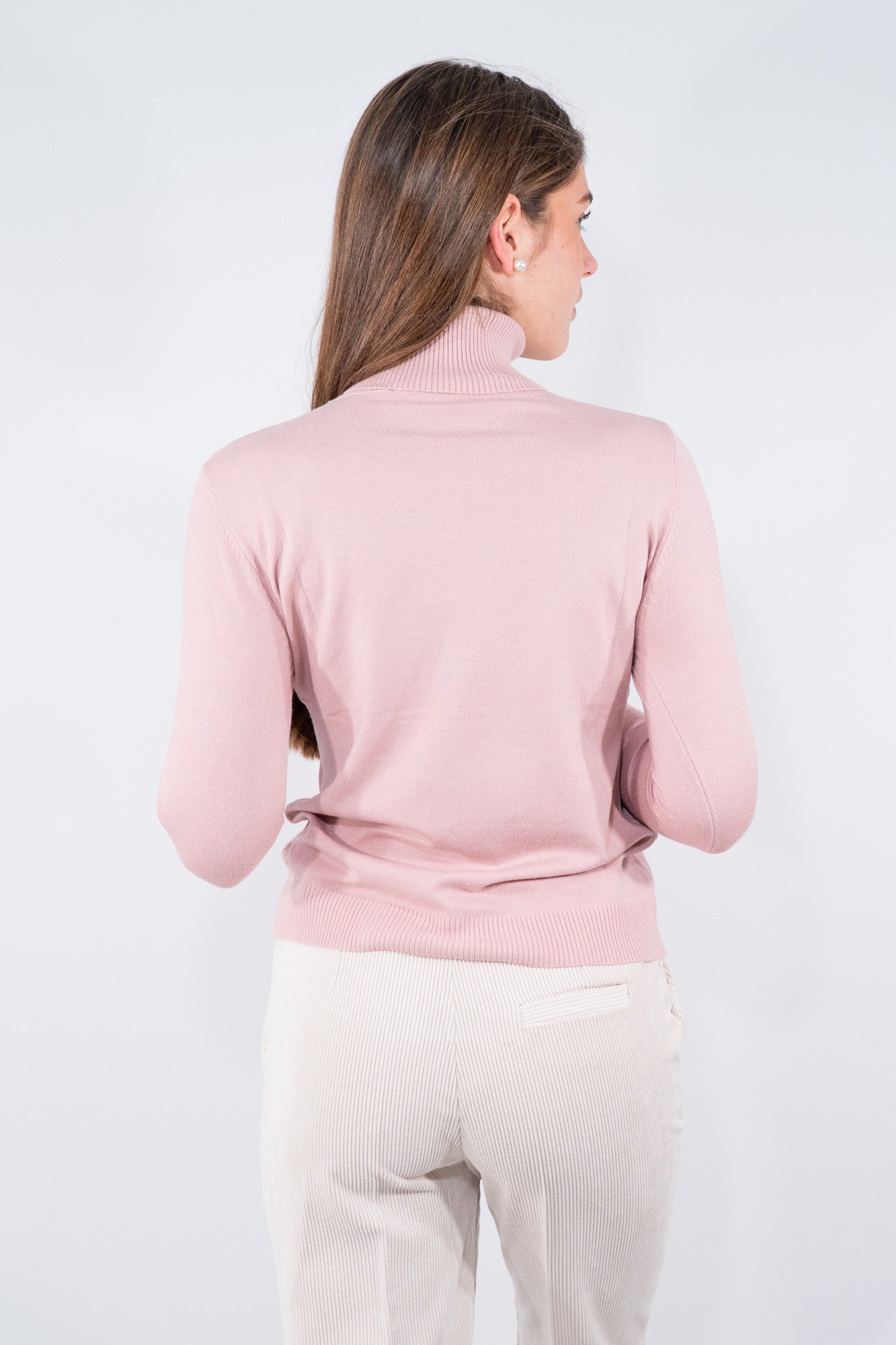 Maglia dolcevita rasata