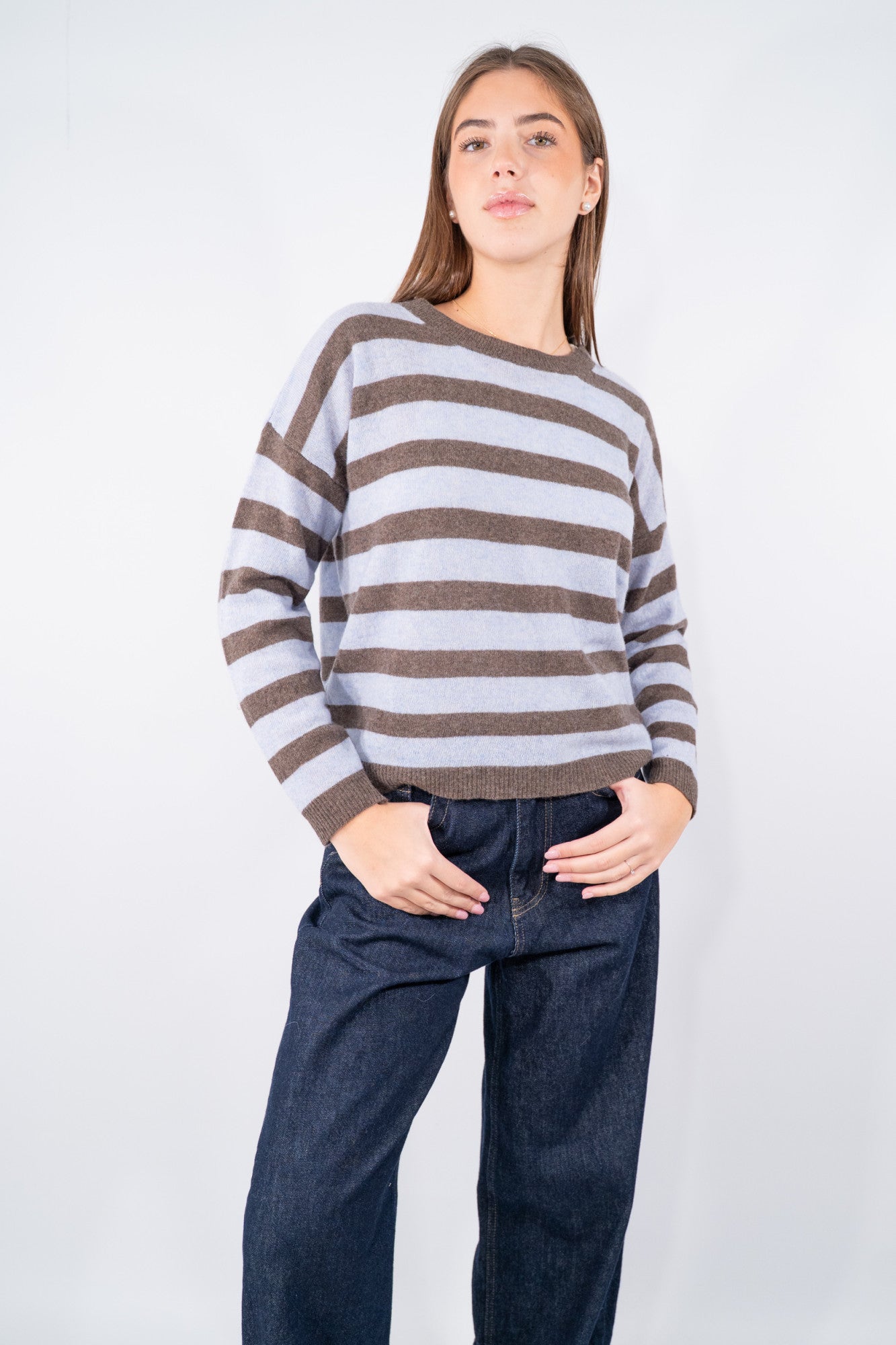 Maglia girocollo a righe in lana pregiata