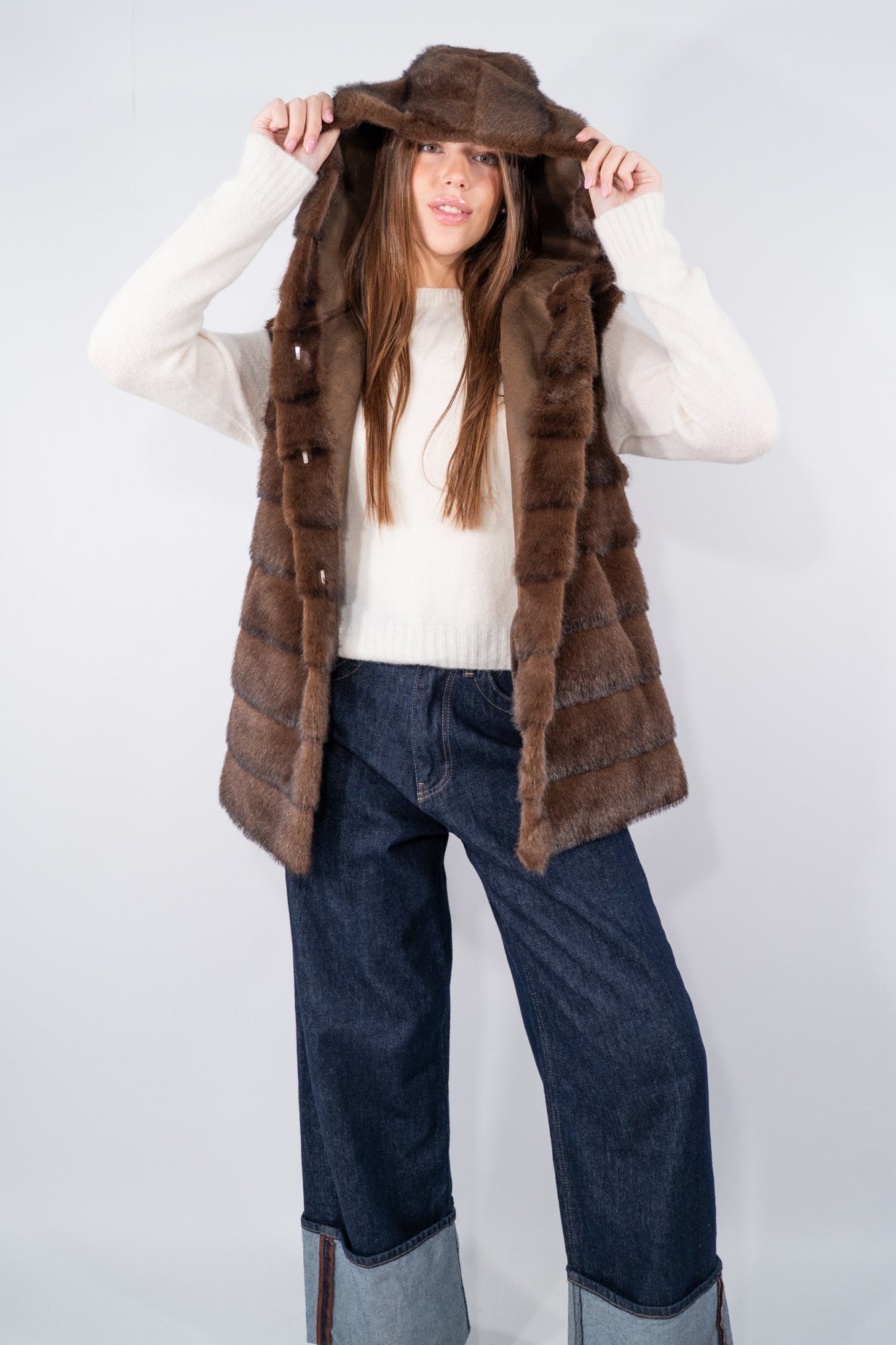 Gilet eco-pelliccia con cappuccio
