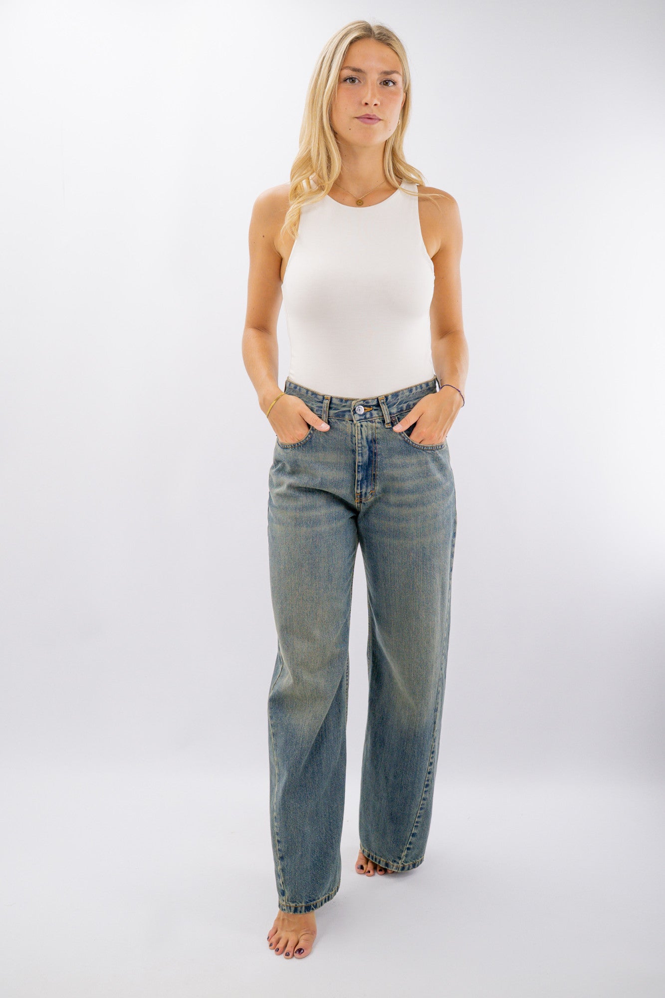 Jeans cinque tasche ampio lavaggio sfumato