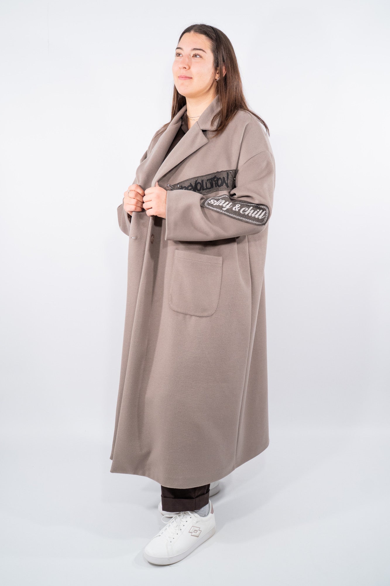 Cappotto over con dettagli stampati e maxi tasche applicate