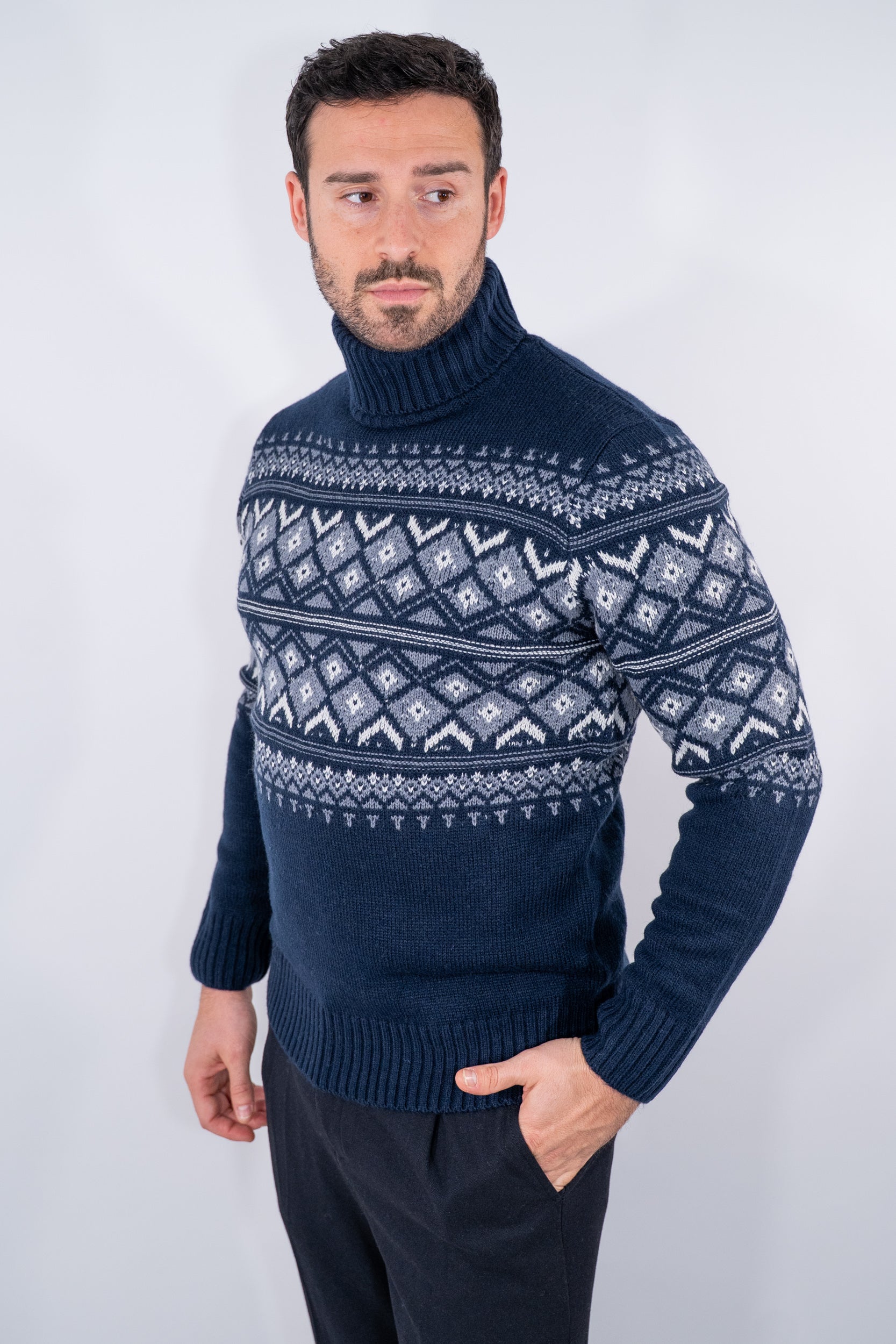 Dolcevita con disegno norvegese